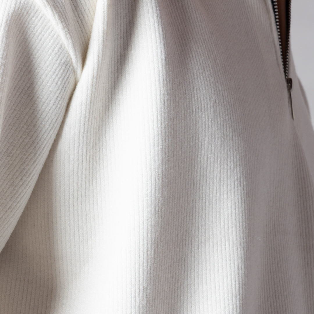 WHITE RIBBED ZIP TURTLE NECK JUMPER