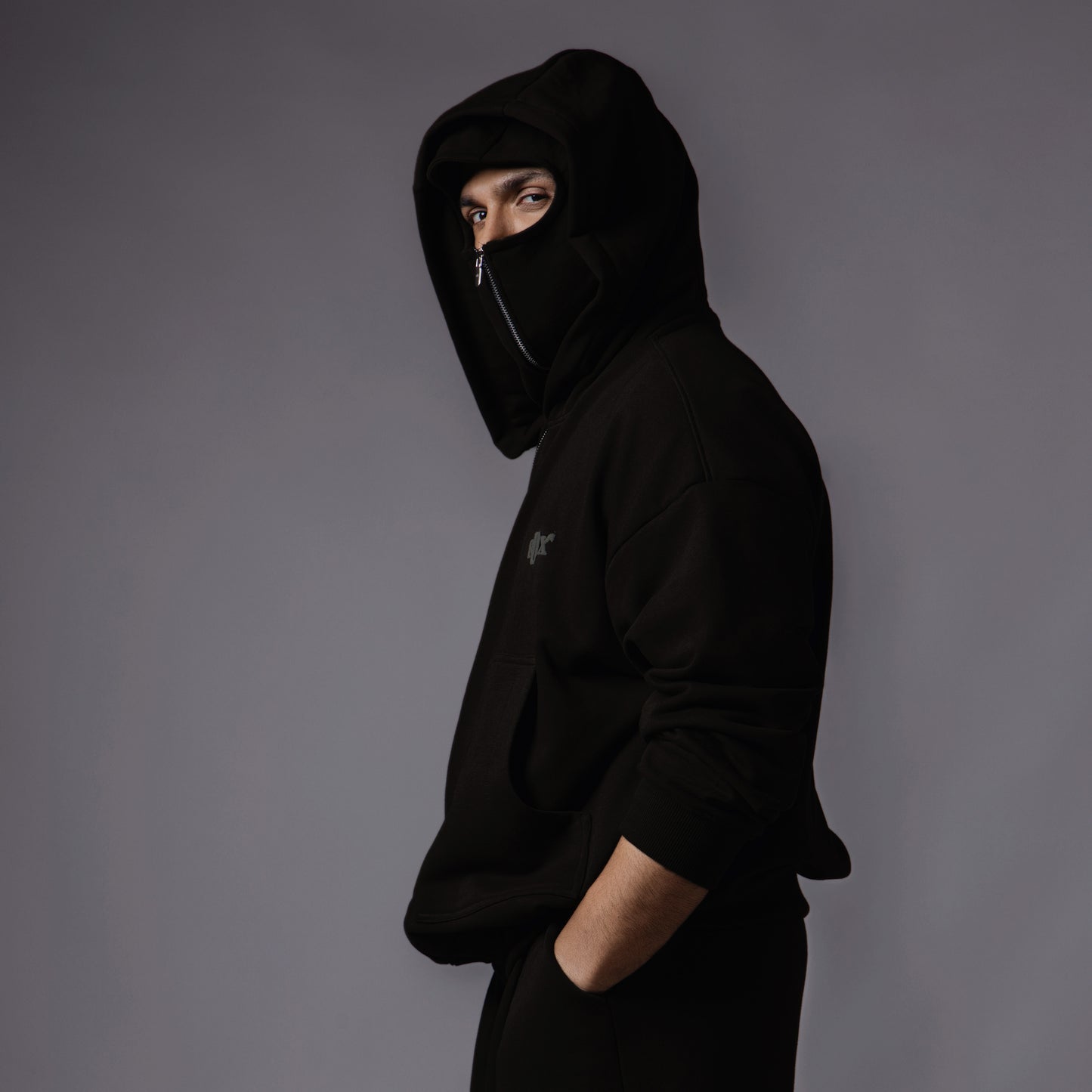 BLACK BALACLAVA ZIPPER HOODIE