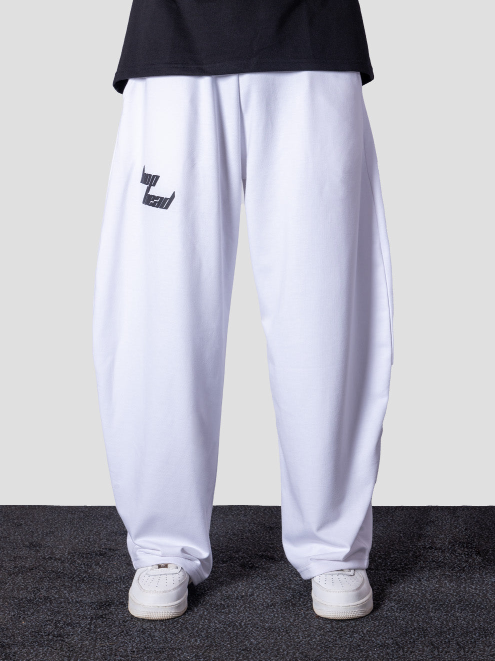 WHITE EXTREME BAGGY BASIC SWEATPANTS Hophead