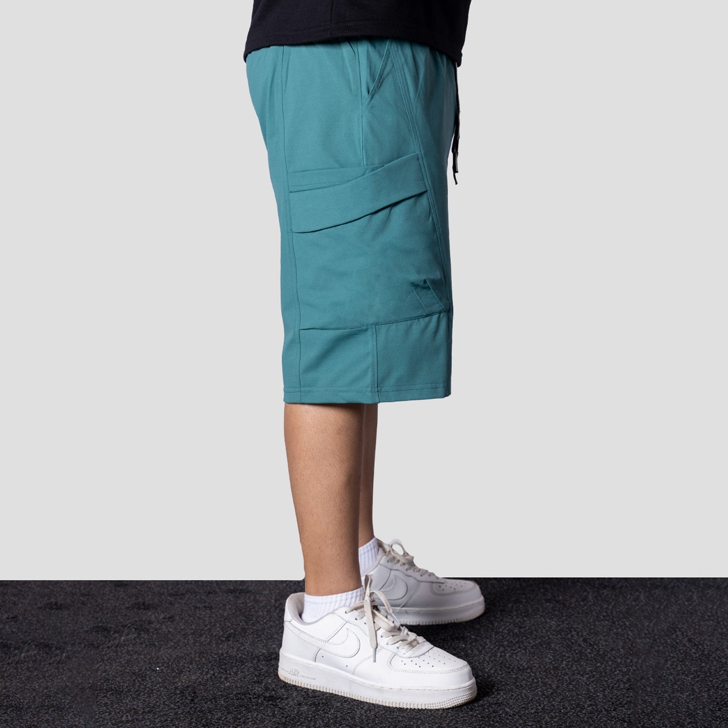 TURQUOISE CARPENTER POCKET OVERSIZED SHORTS