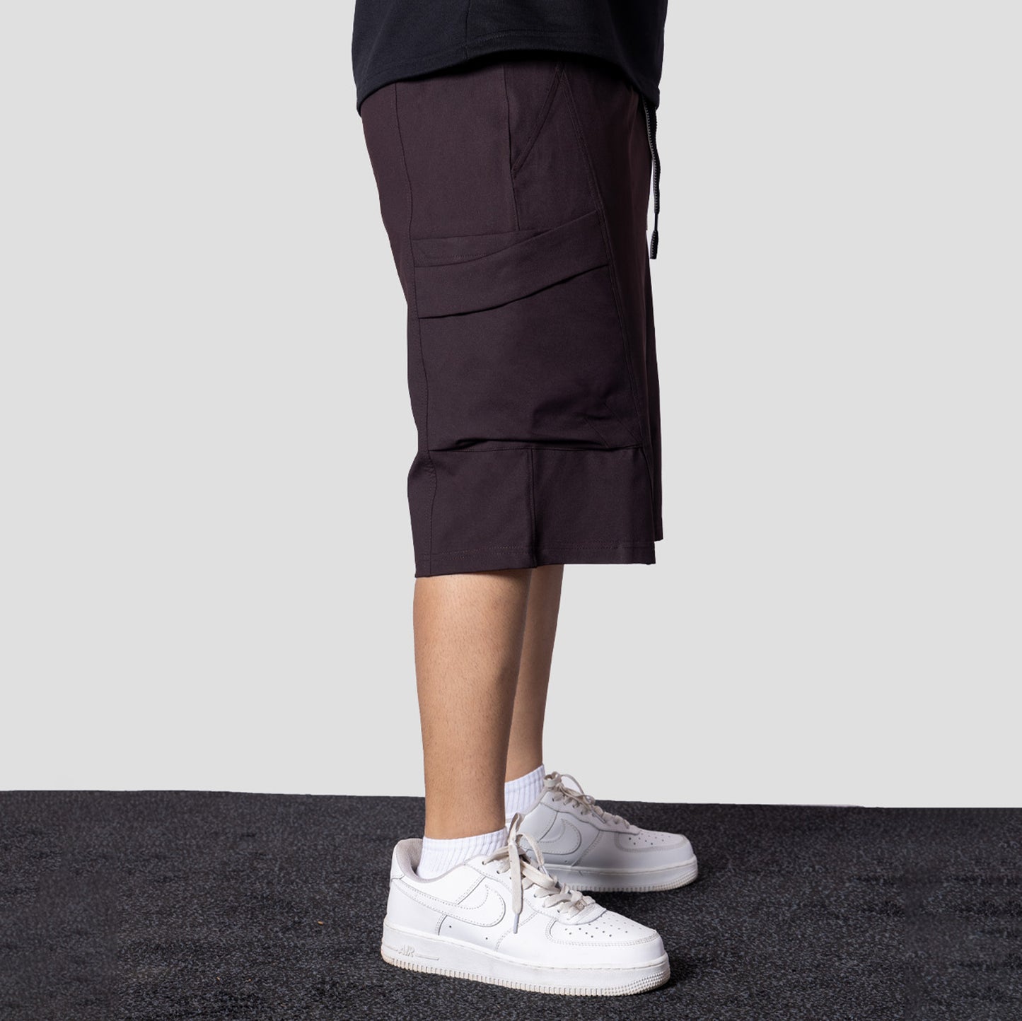 COFFEE CARPENTER POCKET OVERSIZED SHORTS