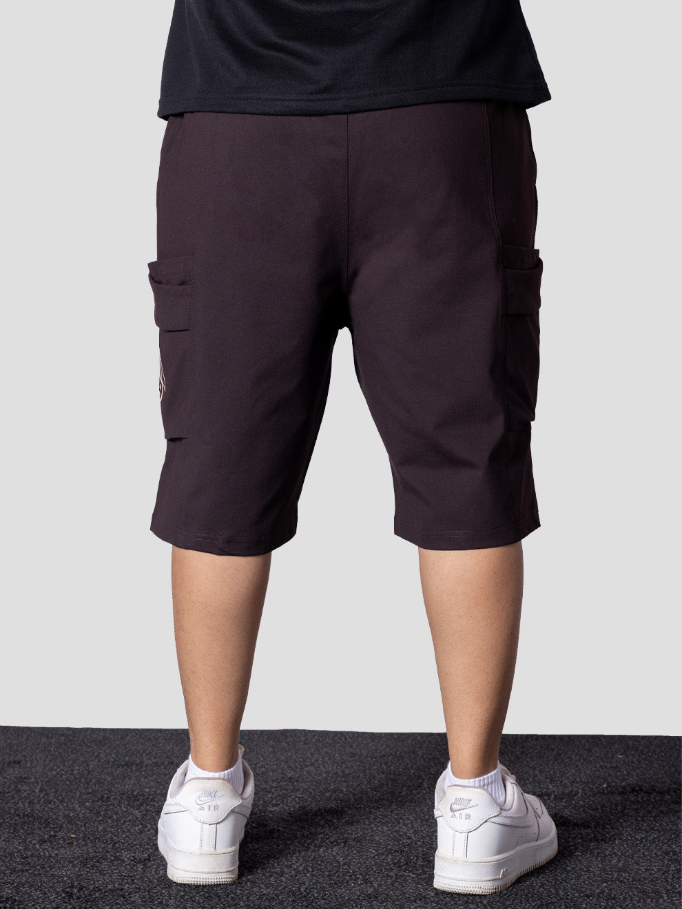 COFFEE CARPENTER POCKET OVERSIZED SHORTS