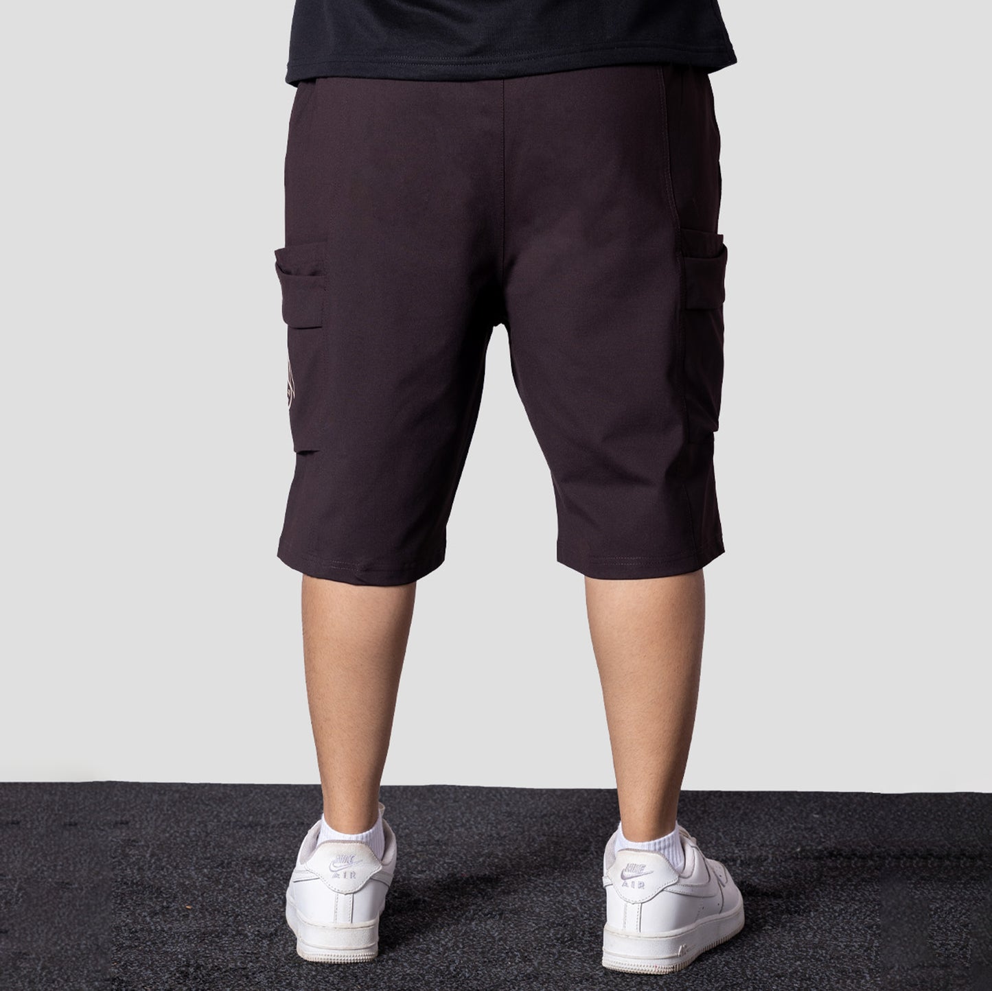 COFFEE CARPENTER POCKET OVERSIZED SHORTS