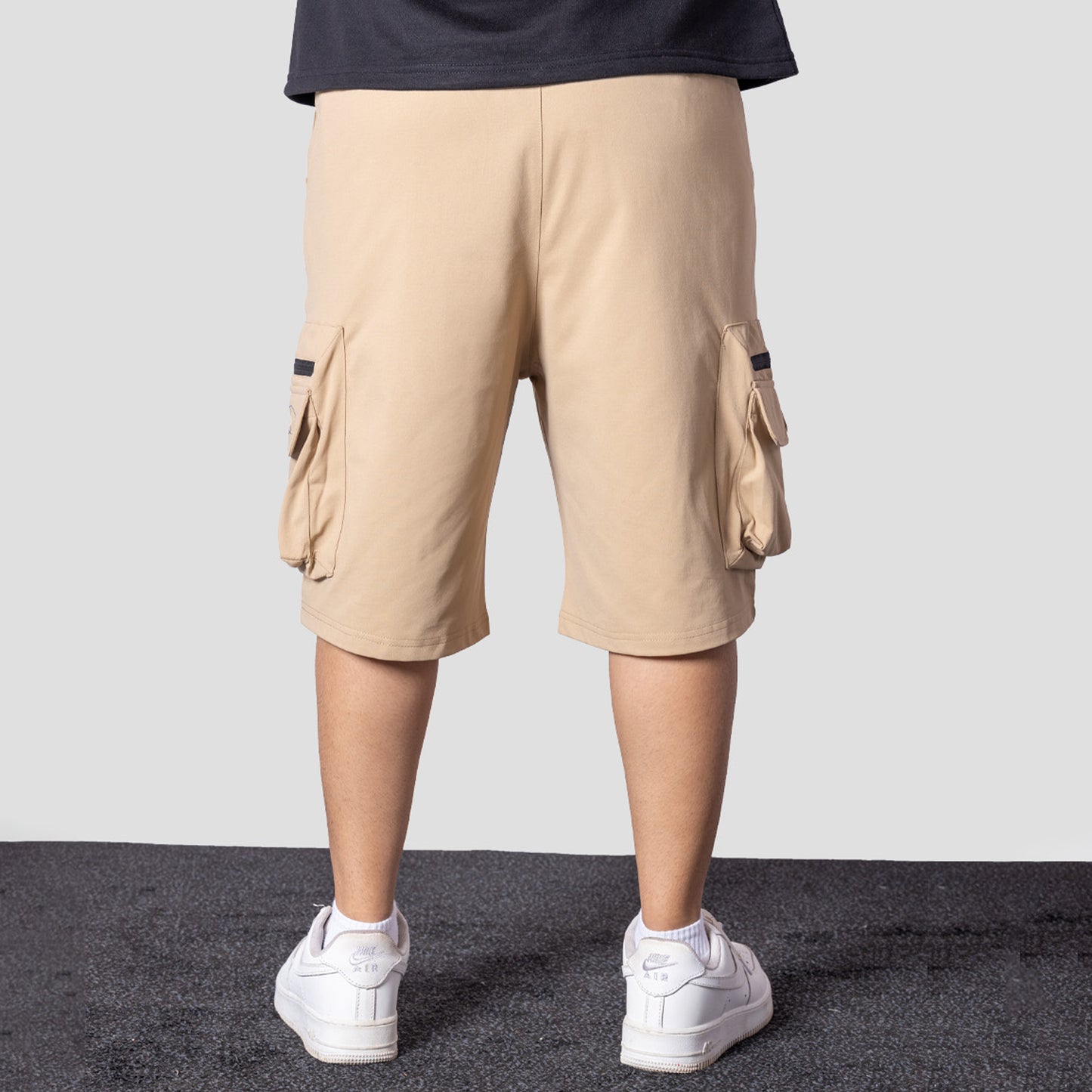 KHAKI POCKET ON POCKET OVERSIZED SHORTS