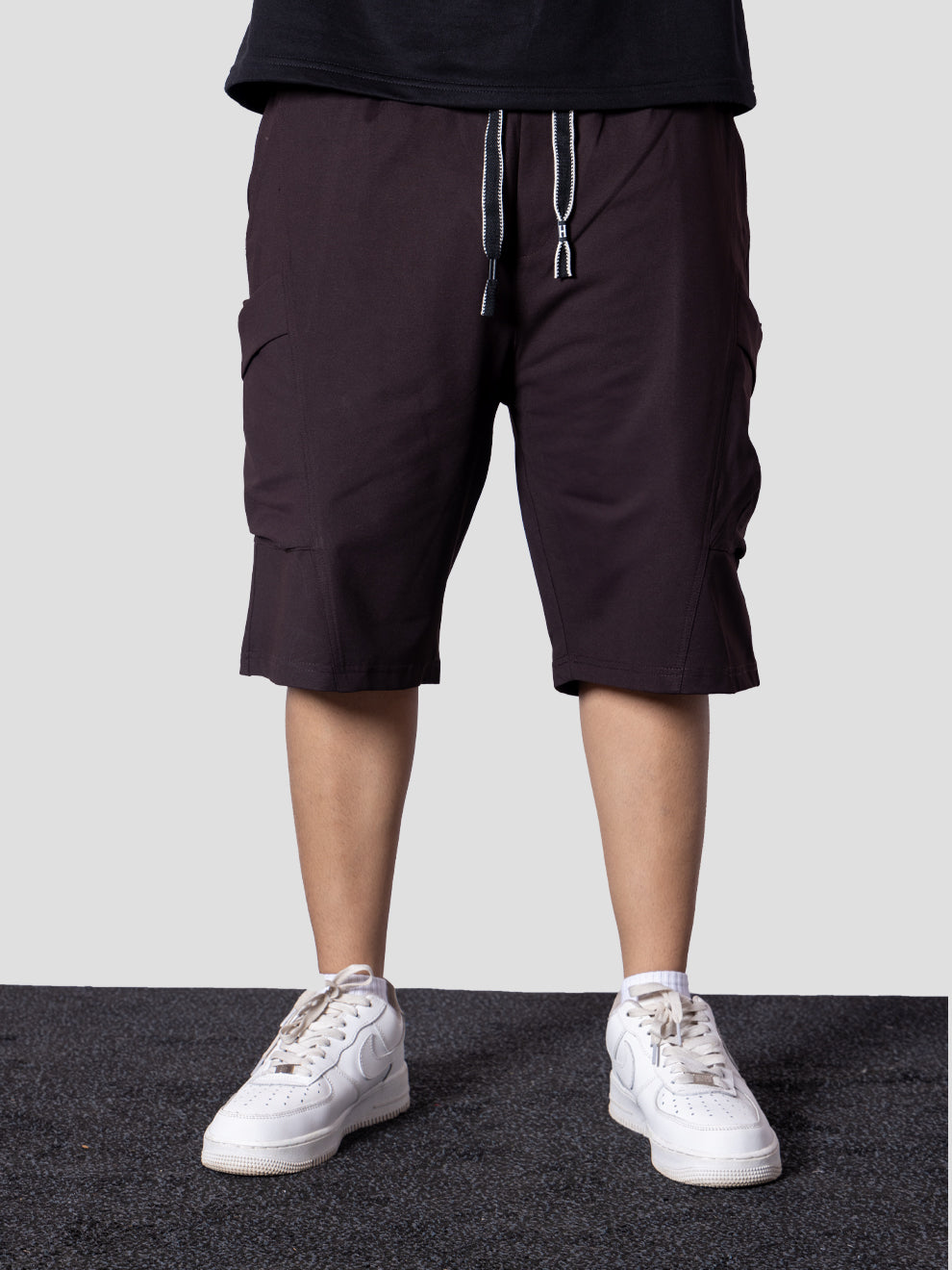 COFFEE CARPENTER POCKET OVERSIZED SHORTS