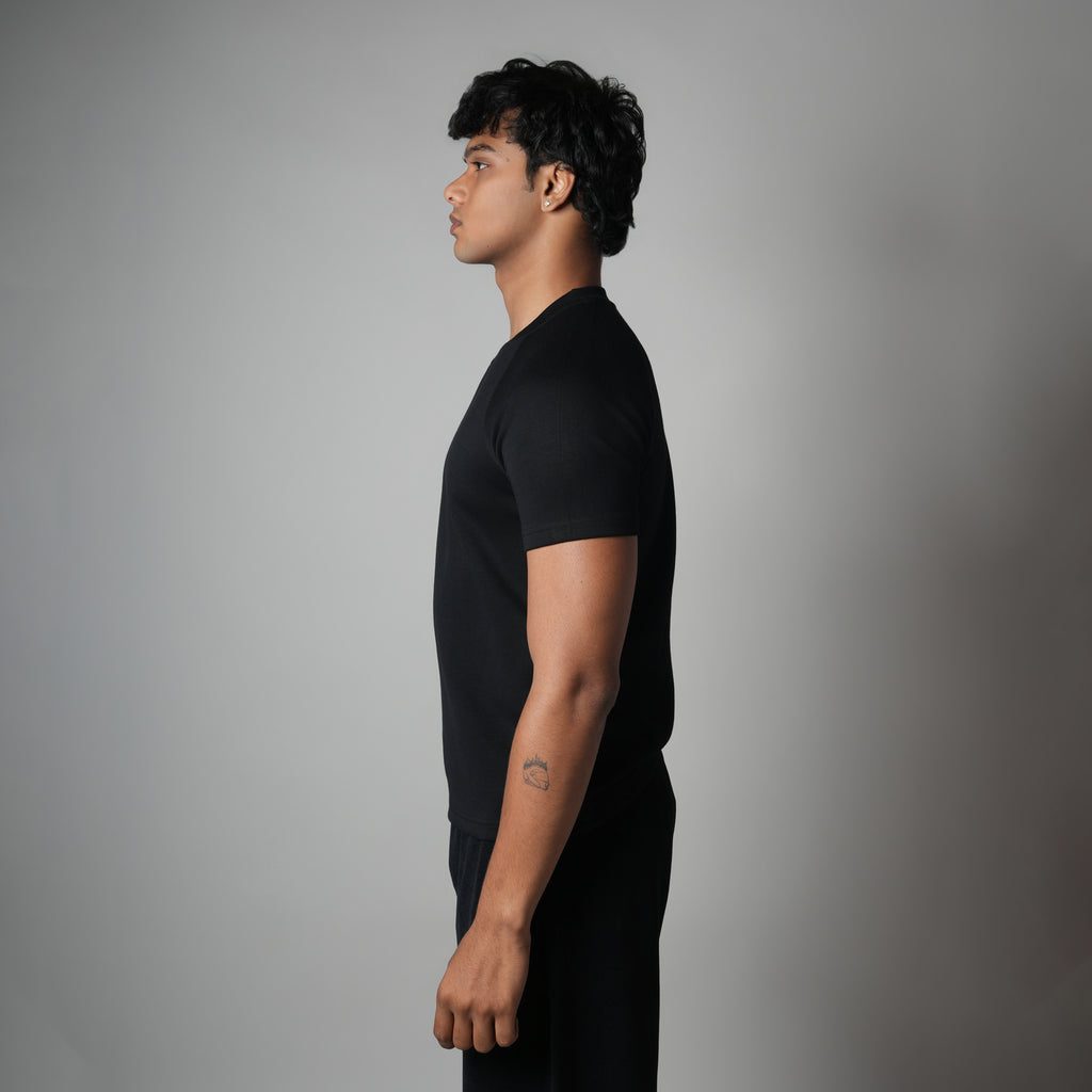 BLACK SIGNATURE RAGLAN T-SHIRT