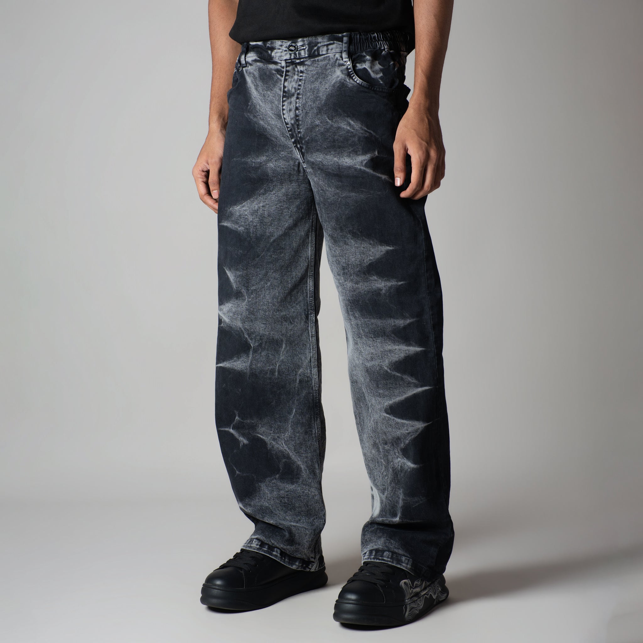 BLACK BLIZZARD WASH DENIM