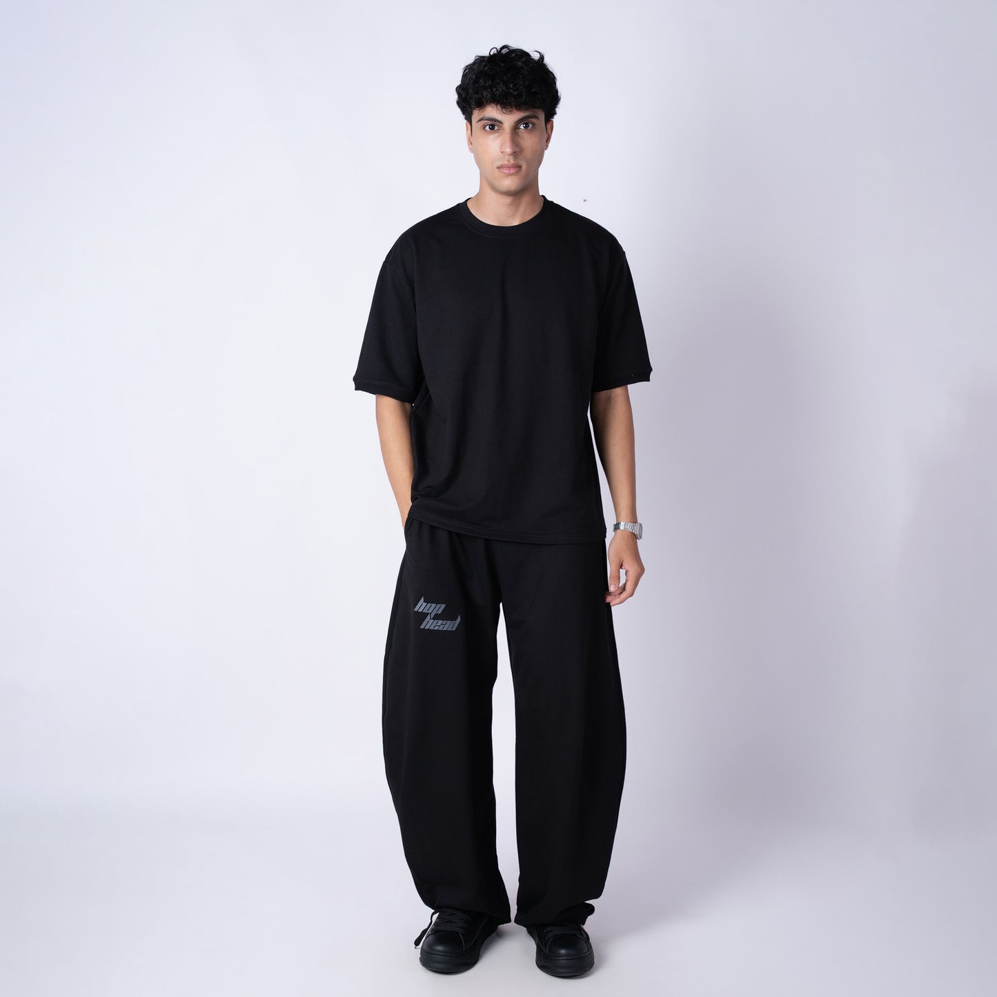 BLACK EXTREME BAGGY BASIC SWEATPANTS