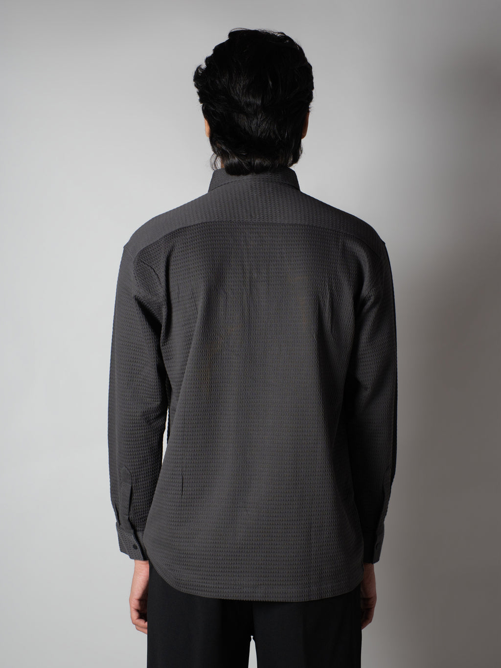 MEN'S GREY WAFFLE LONG SLEEVE BUTTON-DOWN SHIRT