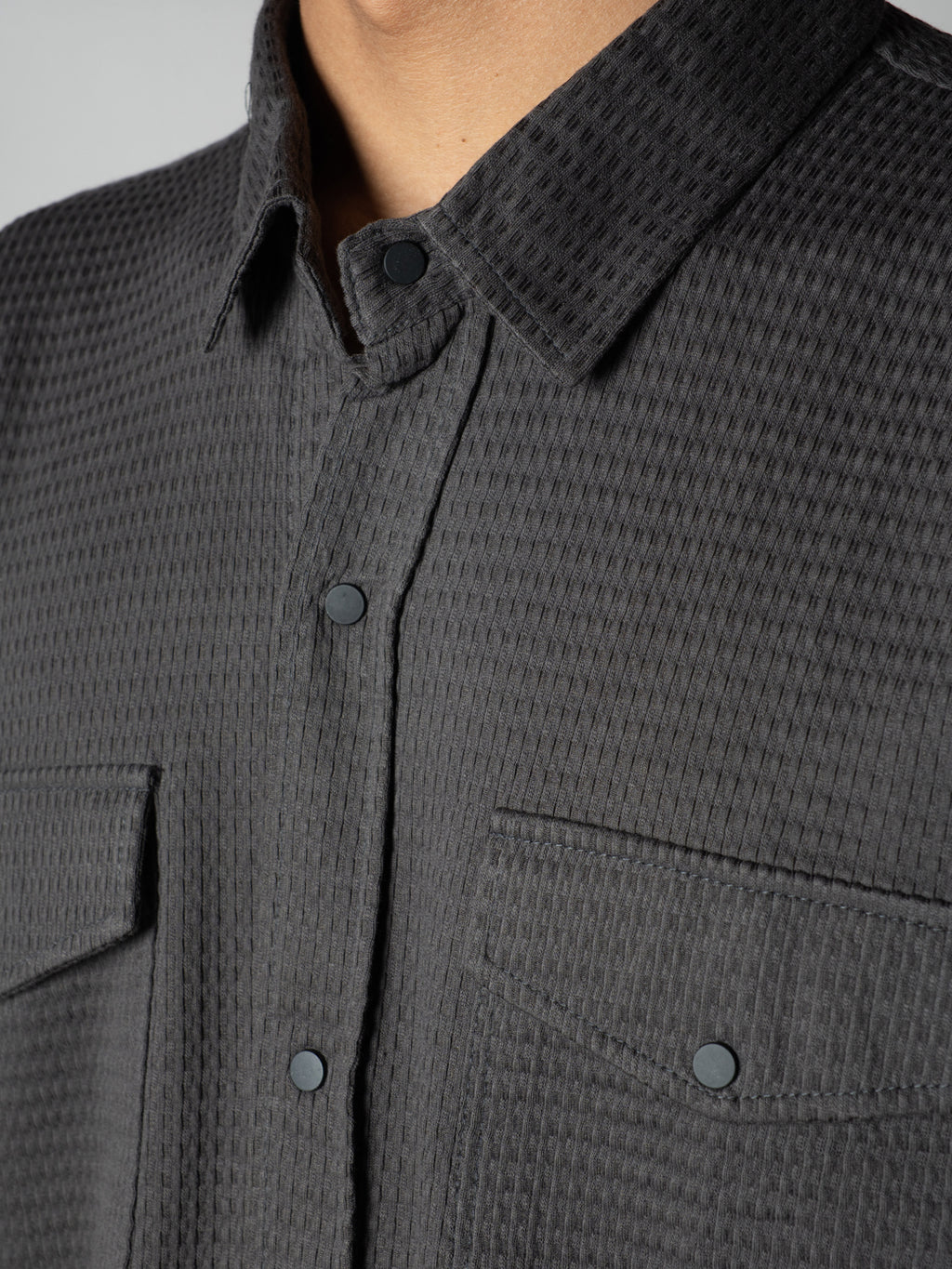 MEN'S GREY WAFFLE LONG SLEEVE BUTTON-DOWN SHIRT