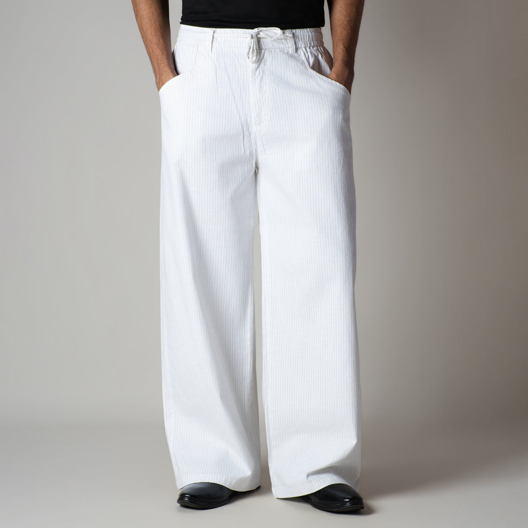 WHITE VERTICAL STRIPED PANT