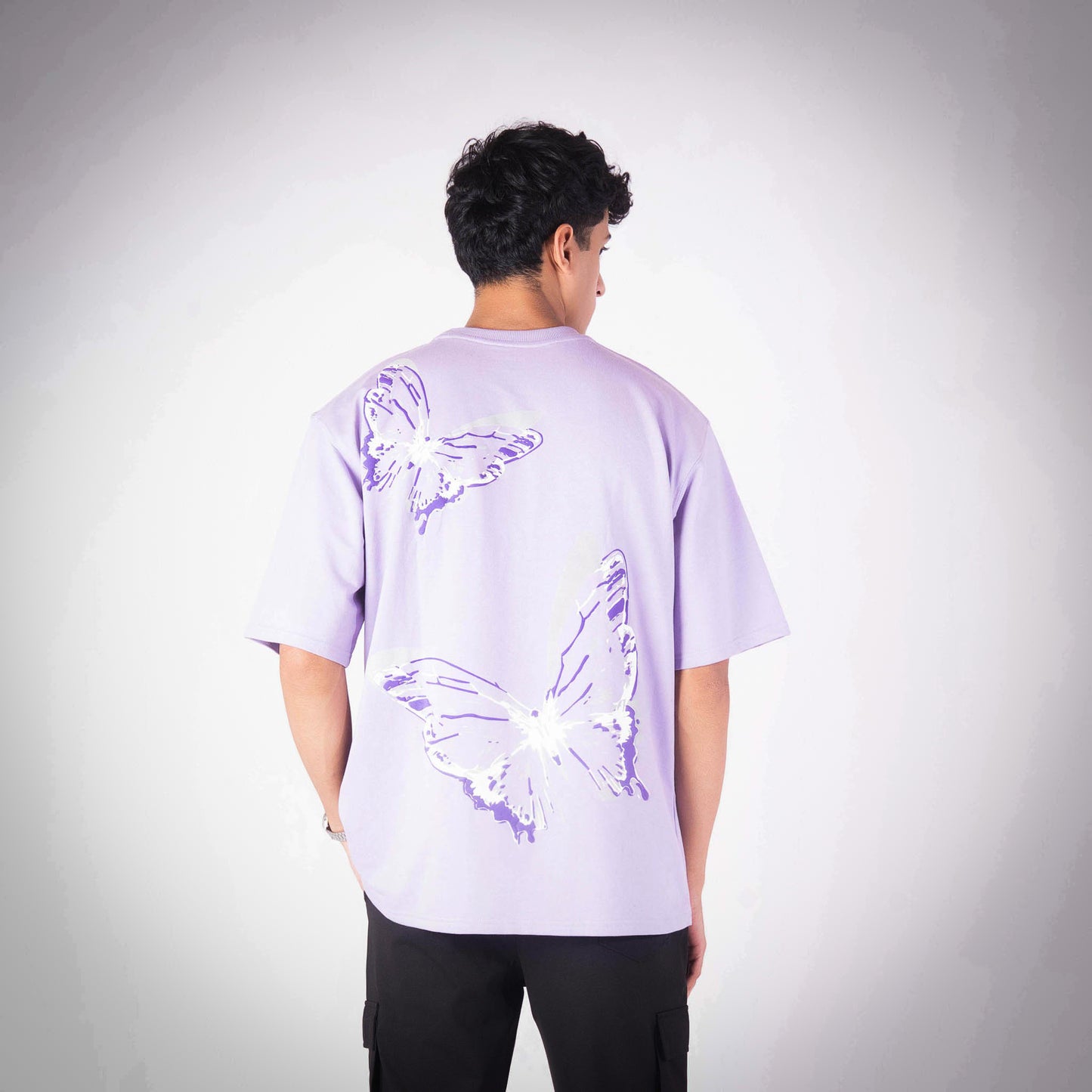 BUTTERFLY OVERSIZED GRAPHIC T-SHIRT