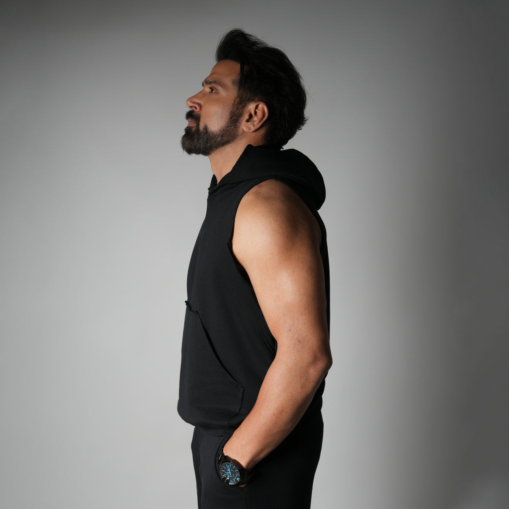 BLACK RAW EDGE SLEEVELESS HOODIE