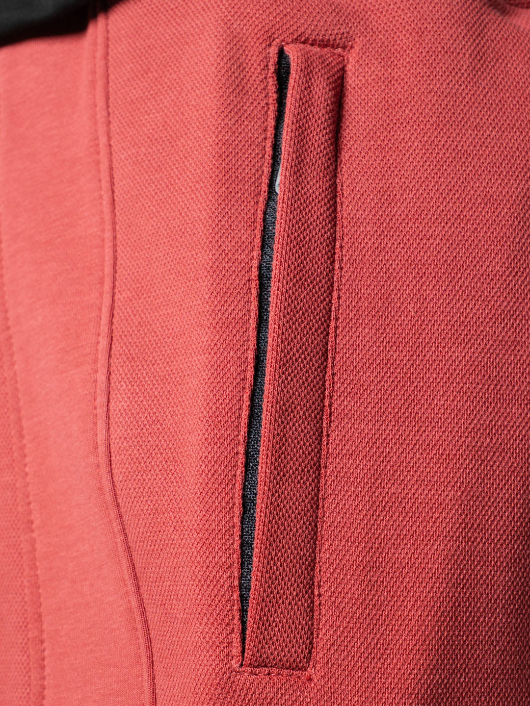 RED PATCH SWEATPANTS