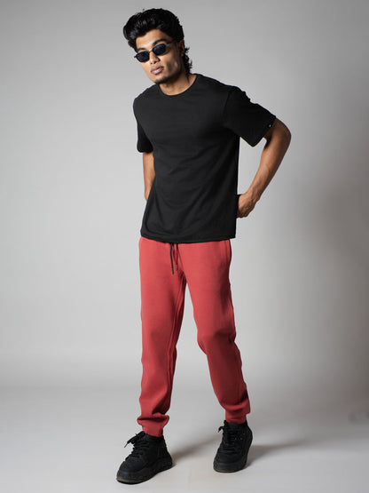 RED PATCH SWEATPANTS