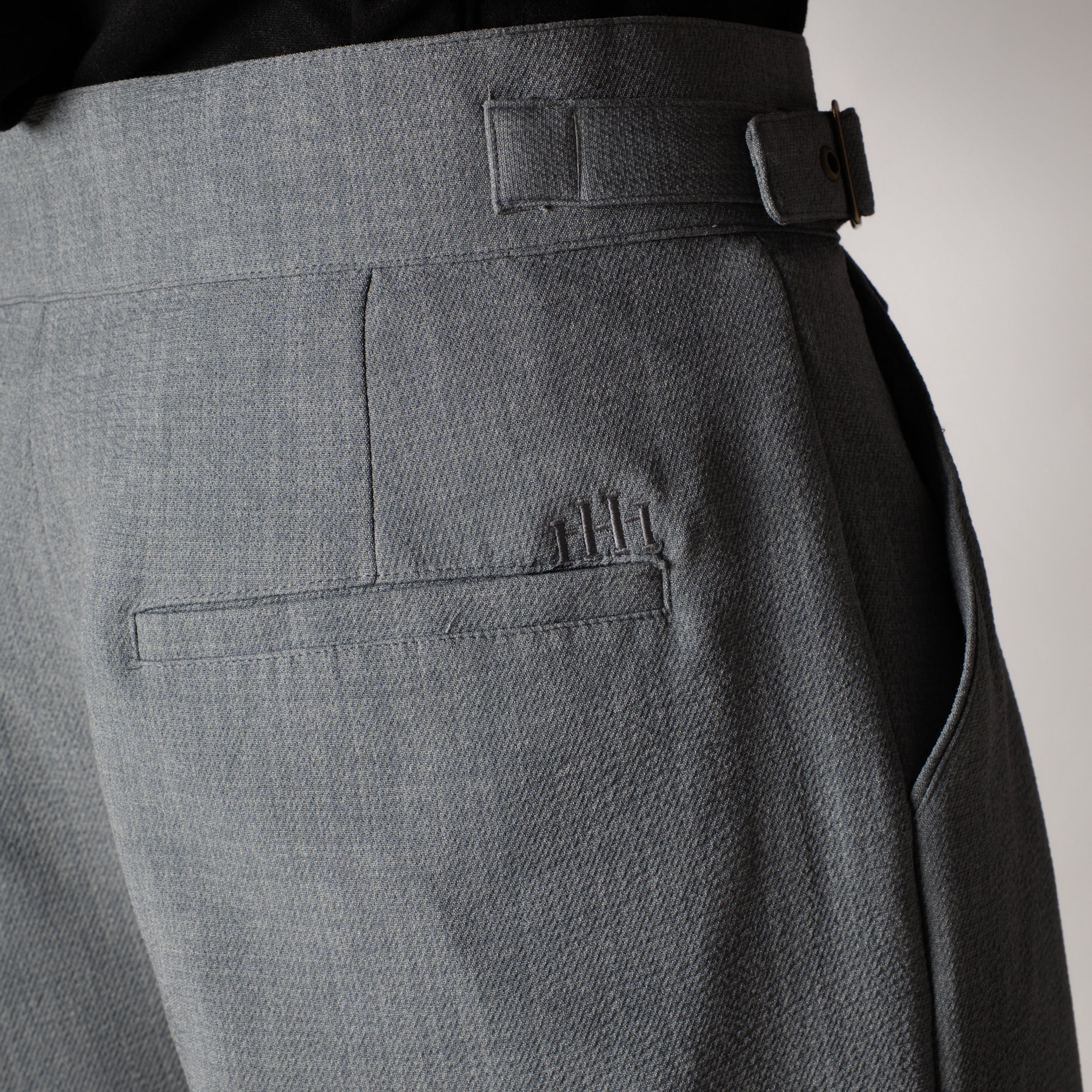 GREY VINTAGE BUCKLE PLEATED TROUSER