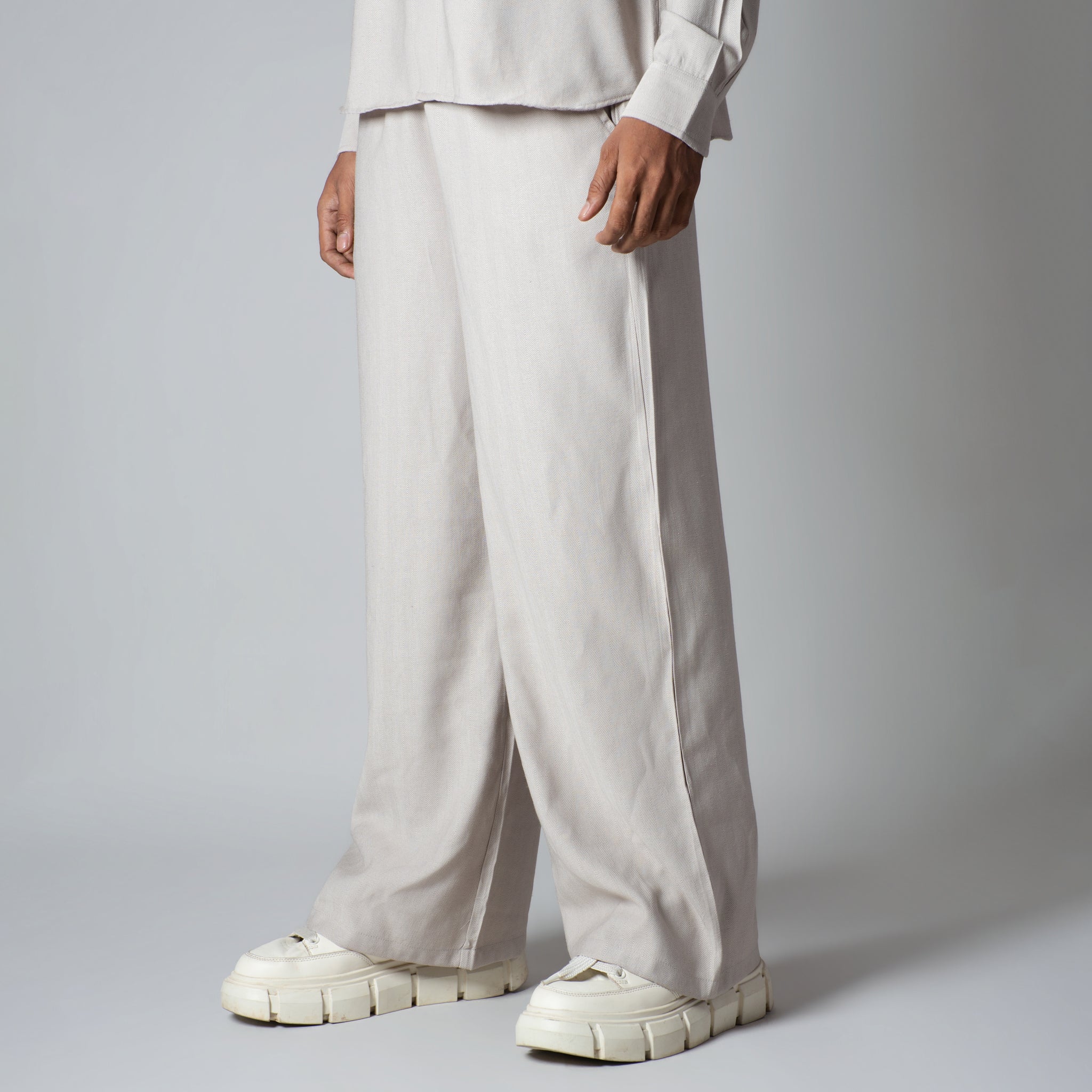 PALE GREY FLOW FABRIC PANT