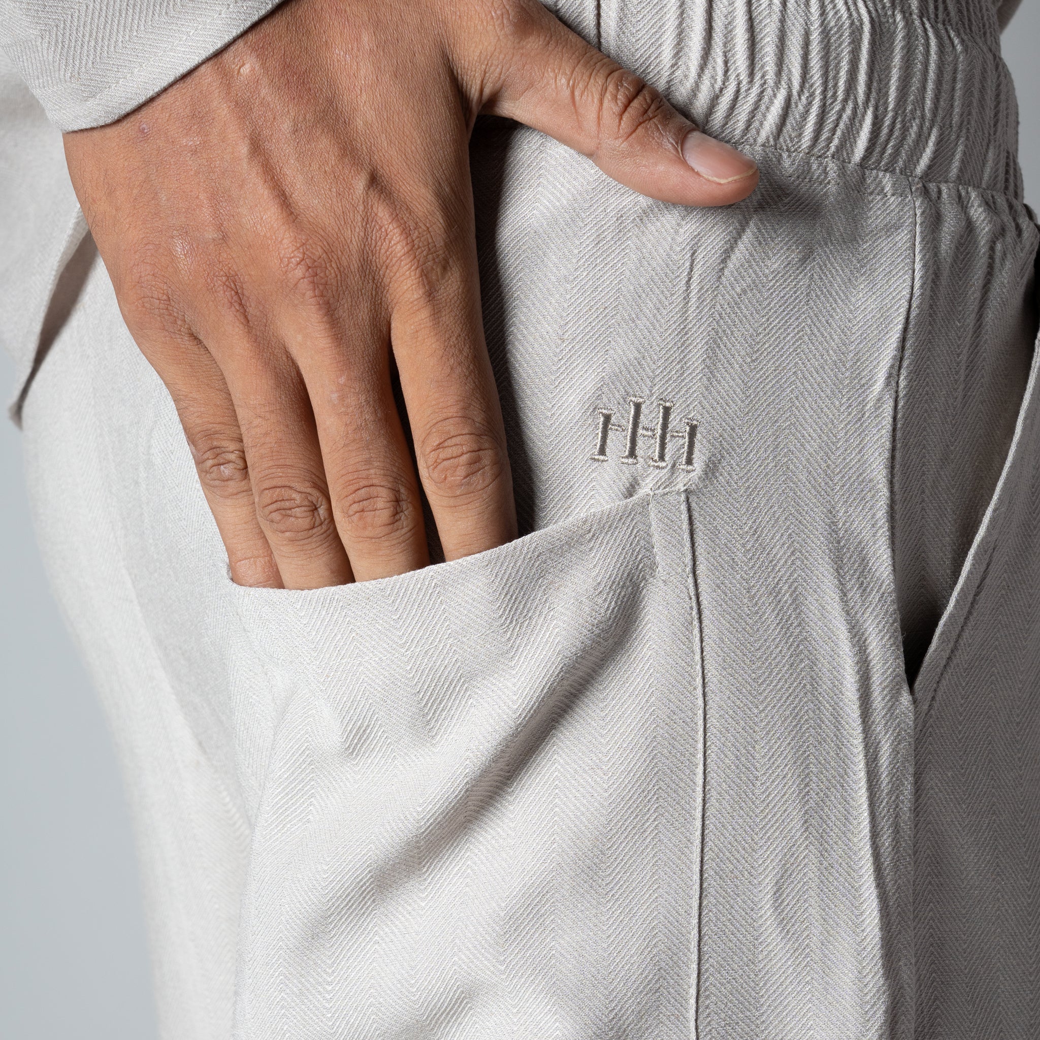 PALE GREY FLOW FABRIC PANT