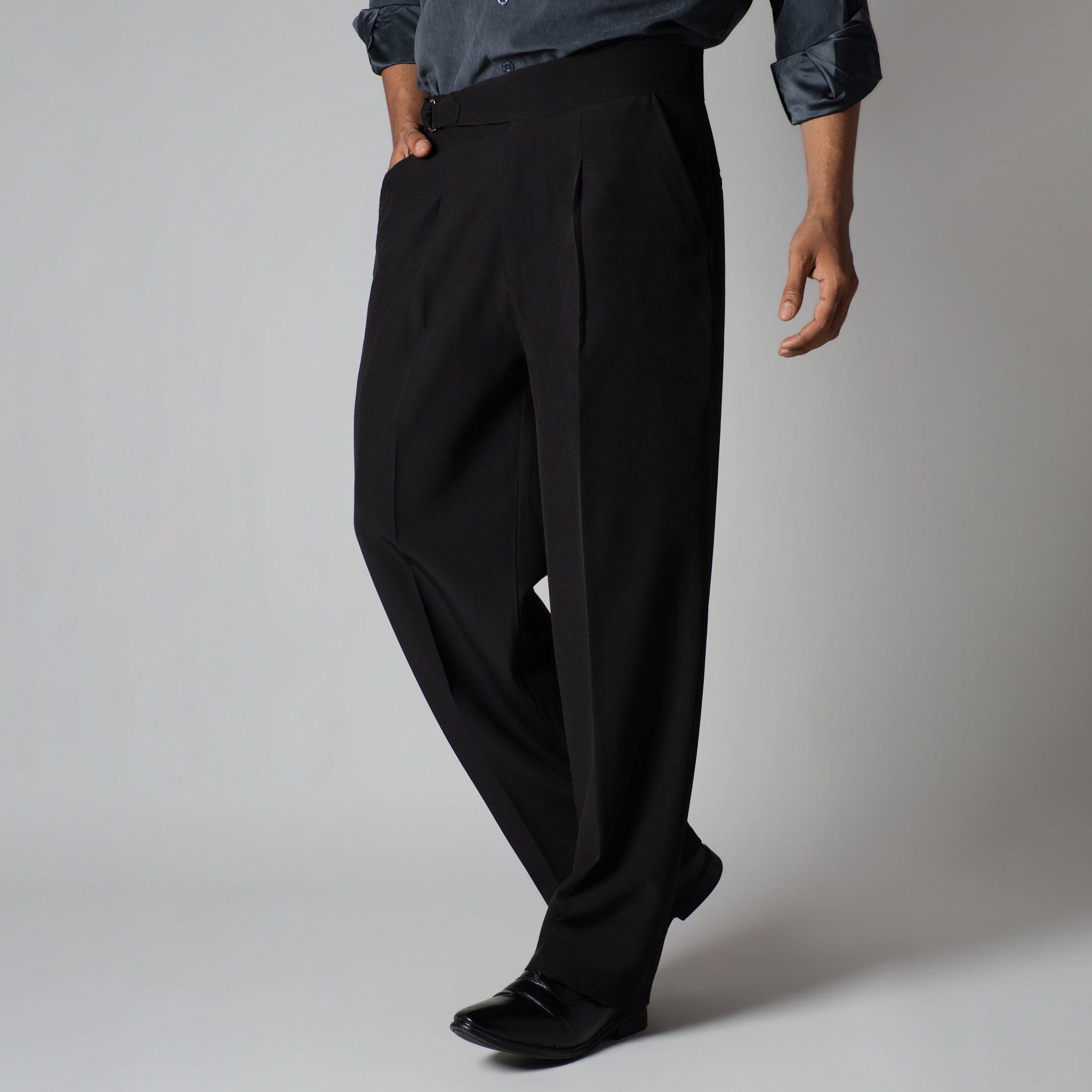 BLACK D-RING ITALIAN STYLE TROUSER