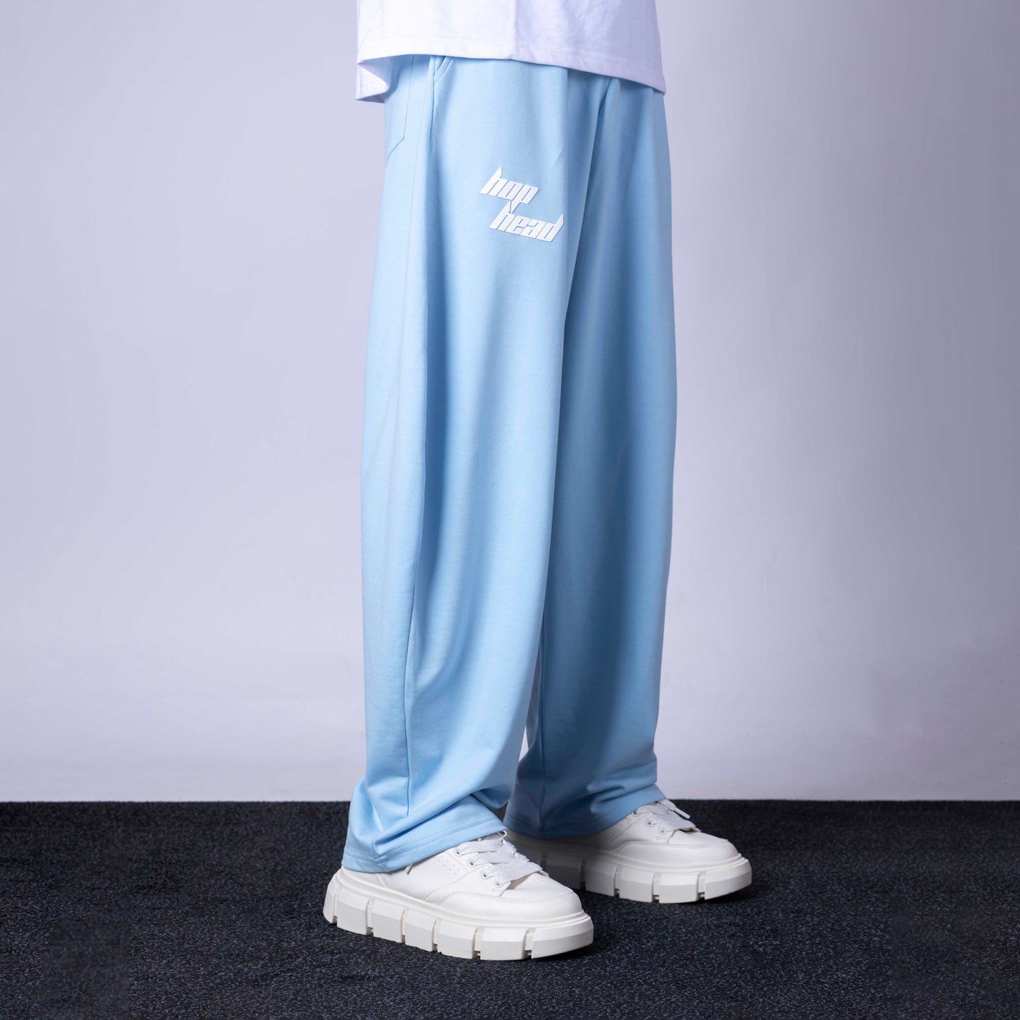 SKY BLUE EXTREME BAGGY BASIC SWEATPANTS