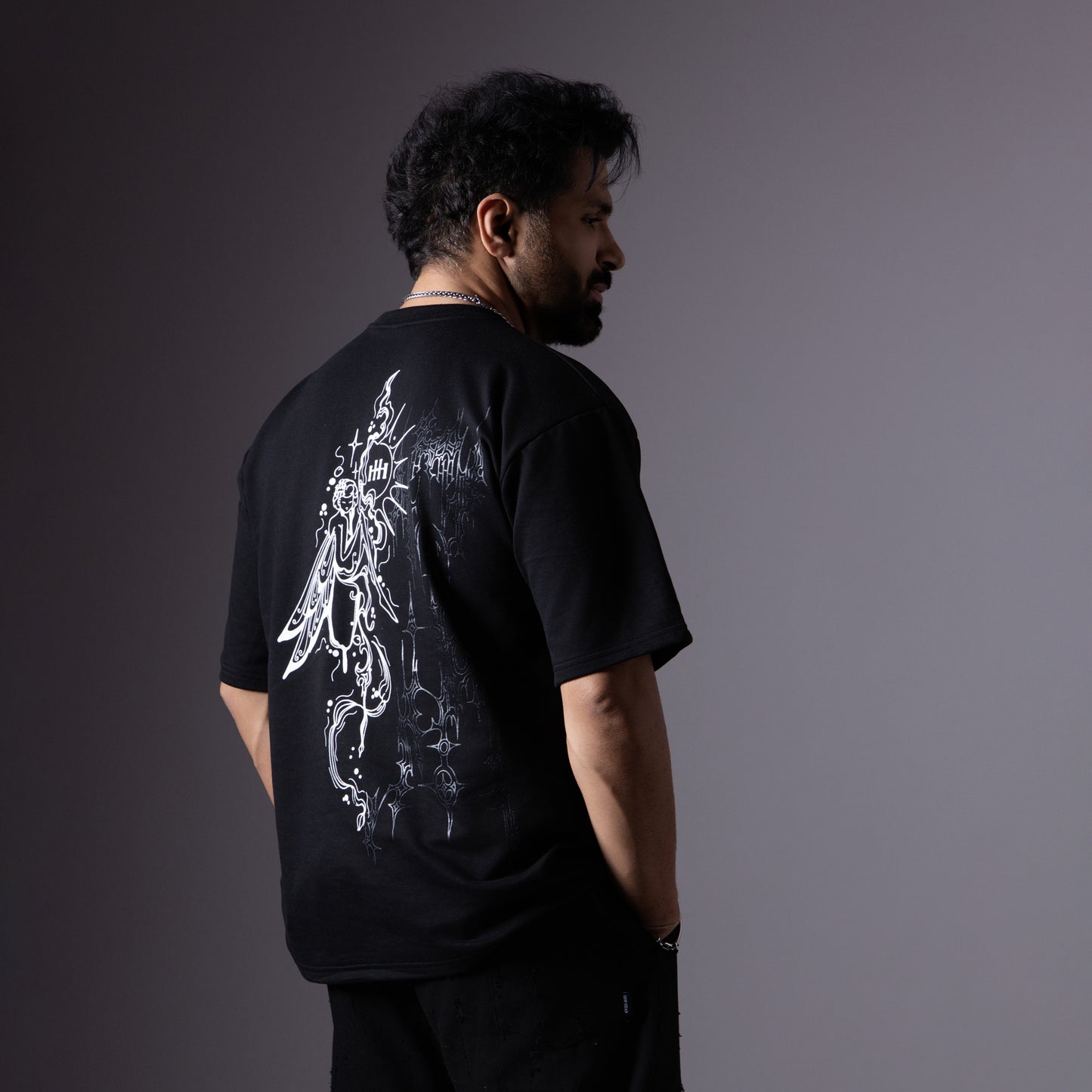 SUN FAIRY BLACK GRAPHIC T-SHIRT