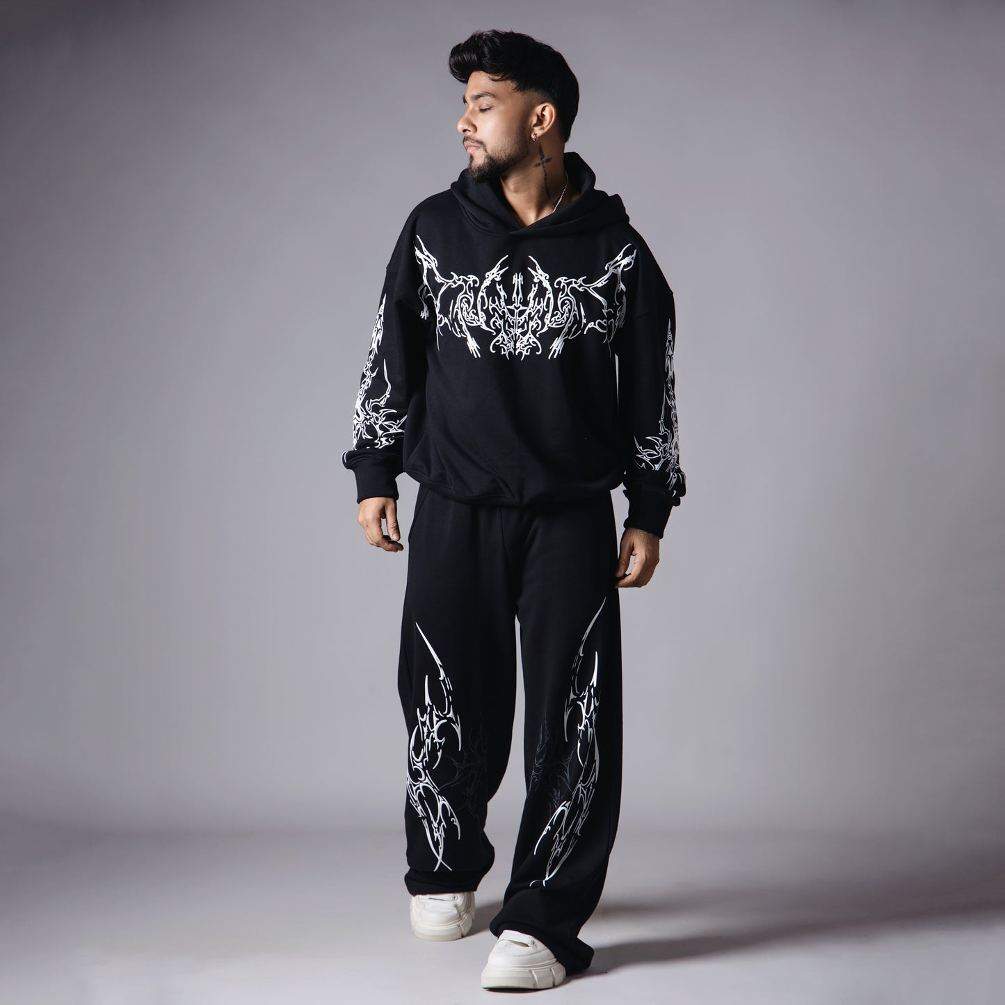 DARK FEATHER SWEATPANTS