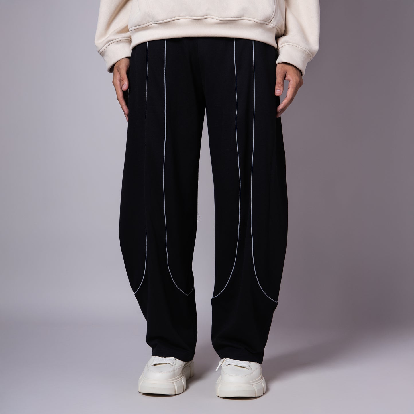 BLACK REFLECTIVE EXTREME BAGGY SWEATPANTS