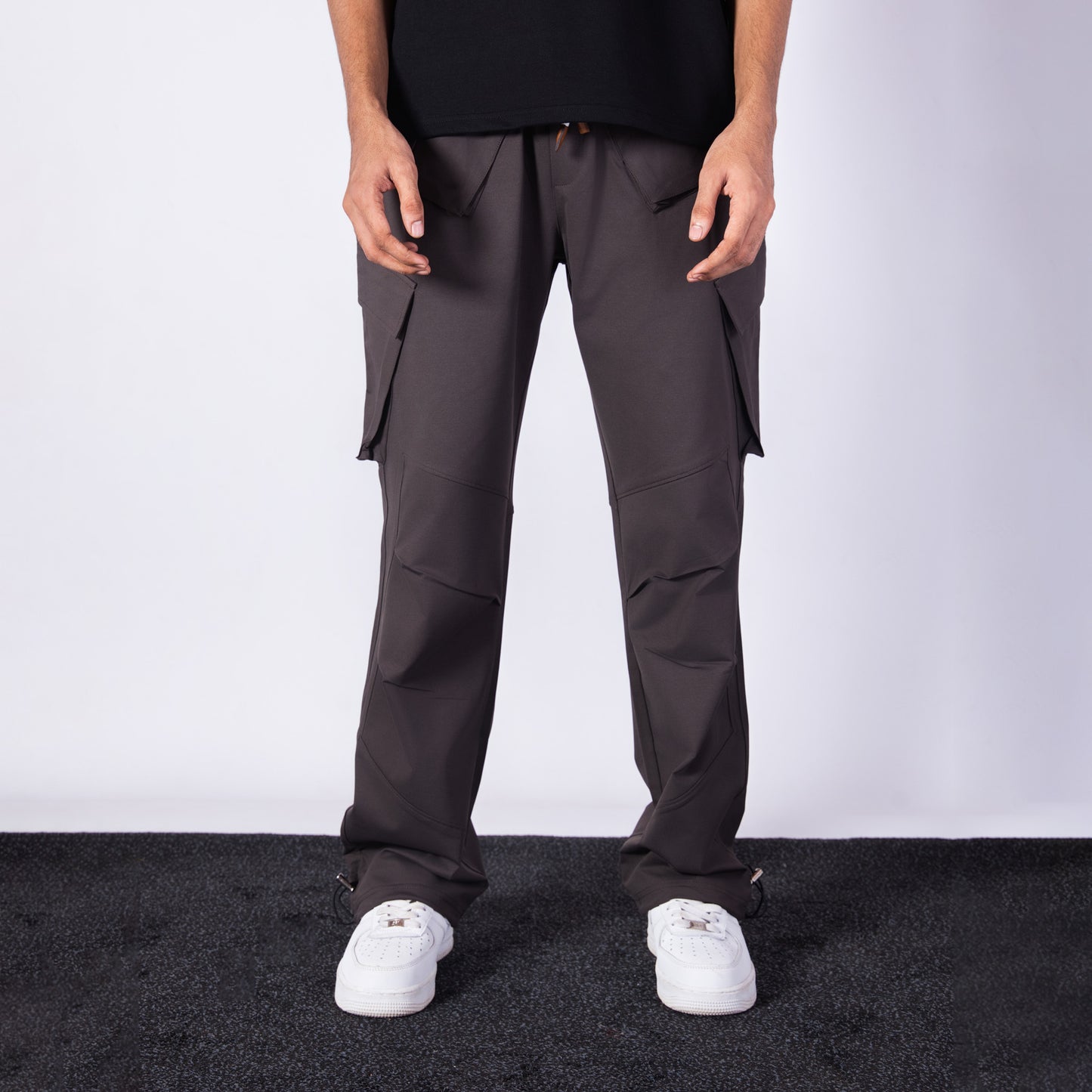 UMBER BROWN CROSS POCKET STRAIGHT FIT CARGO SWEATPANT