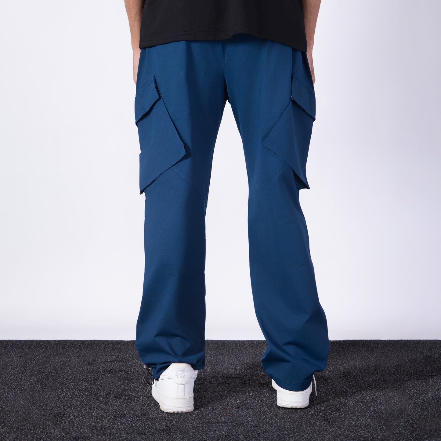 COBALT BLUE CROSS POCKET STRAIGHT FIT CARGO  SWEATPANT