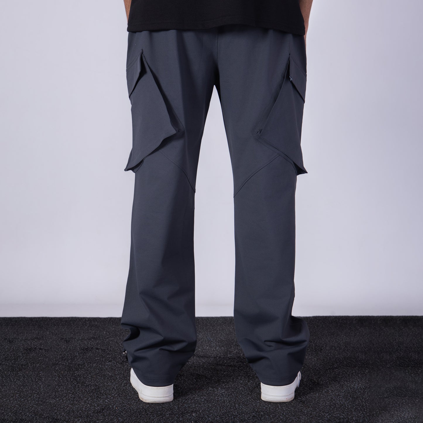 CHARCOAL CROSS POCKET CARGO STRAIGHT FIT SWEATPANT