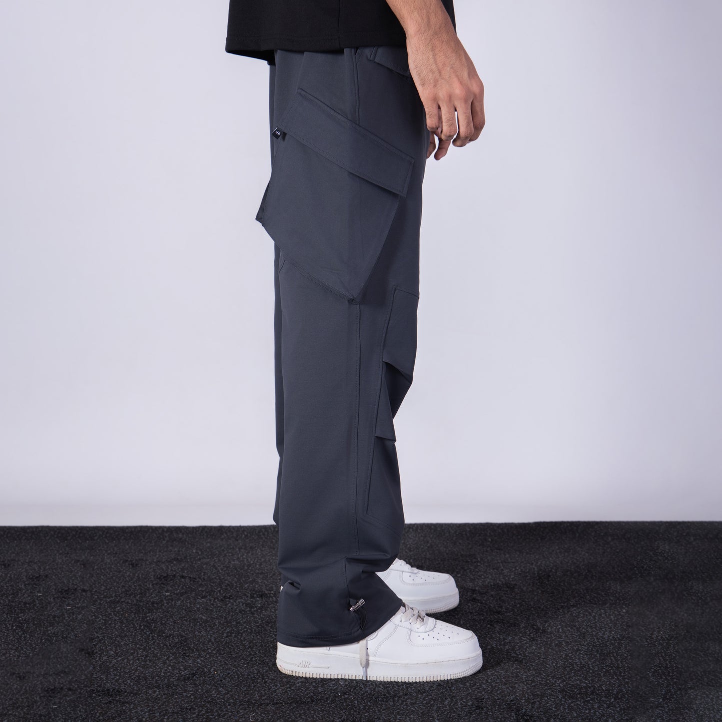 CHARCOAL CROSS POCKET CARGO STRAIGHT FIT SWEATPANT