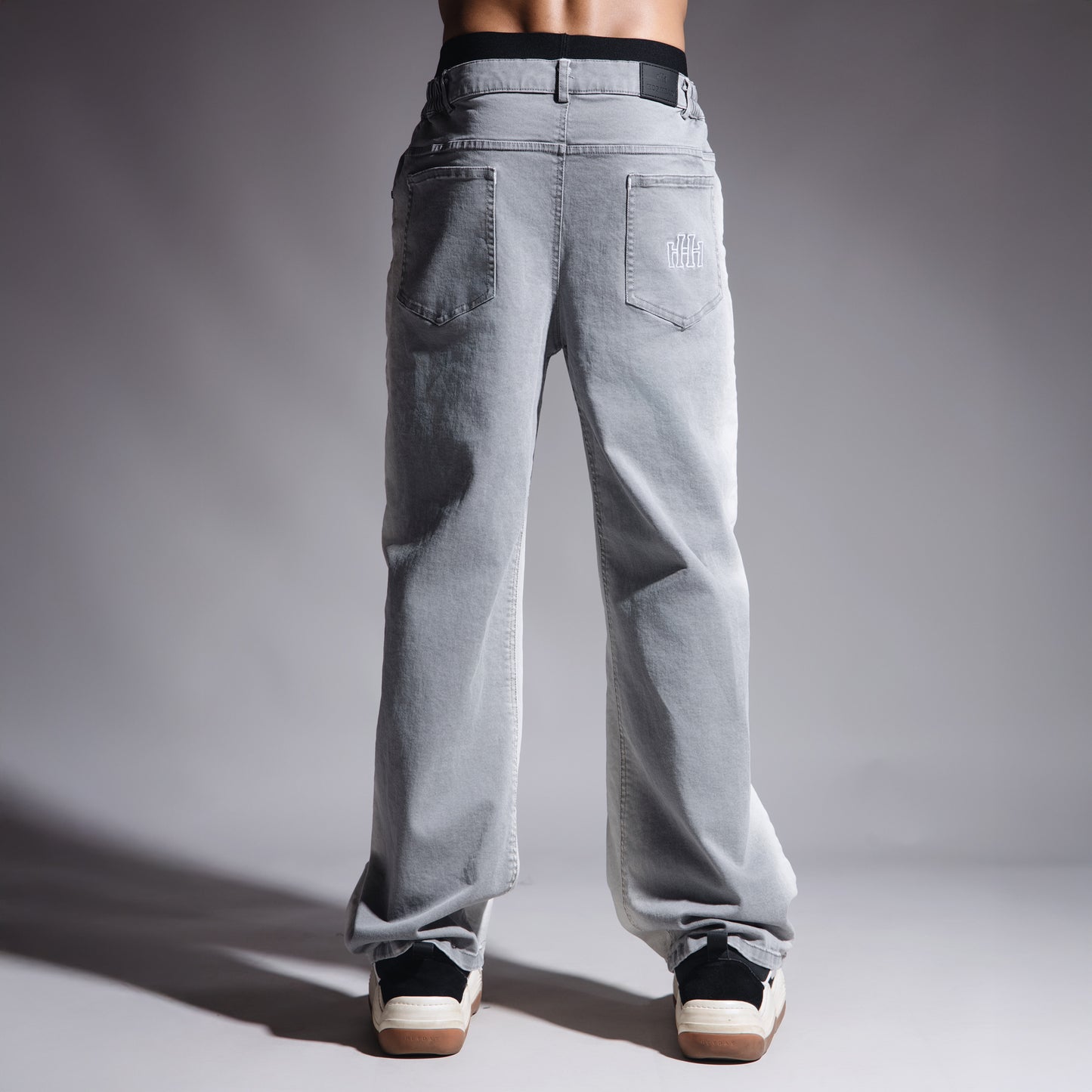 GREY SIDE FLOW DENIM