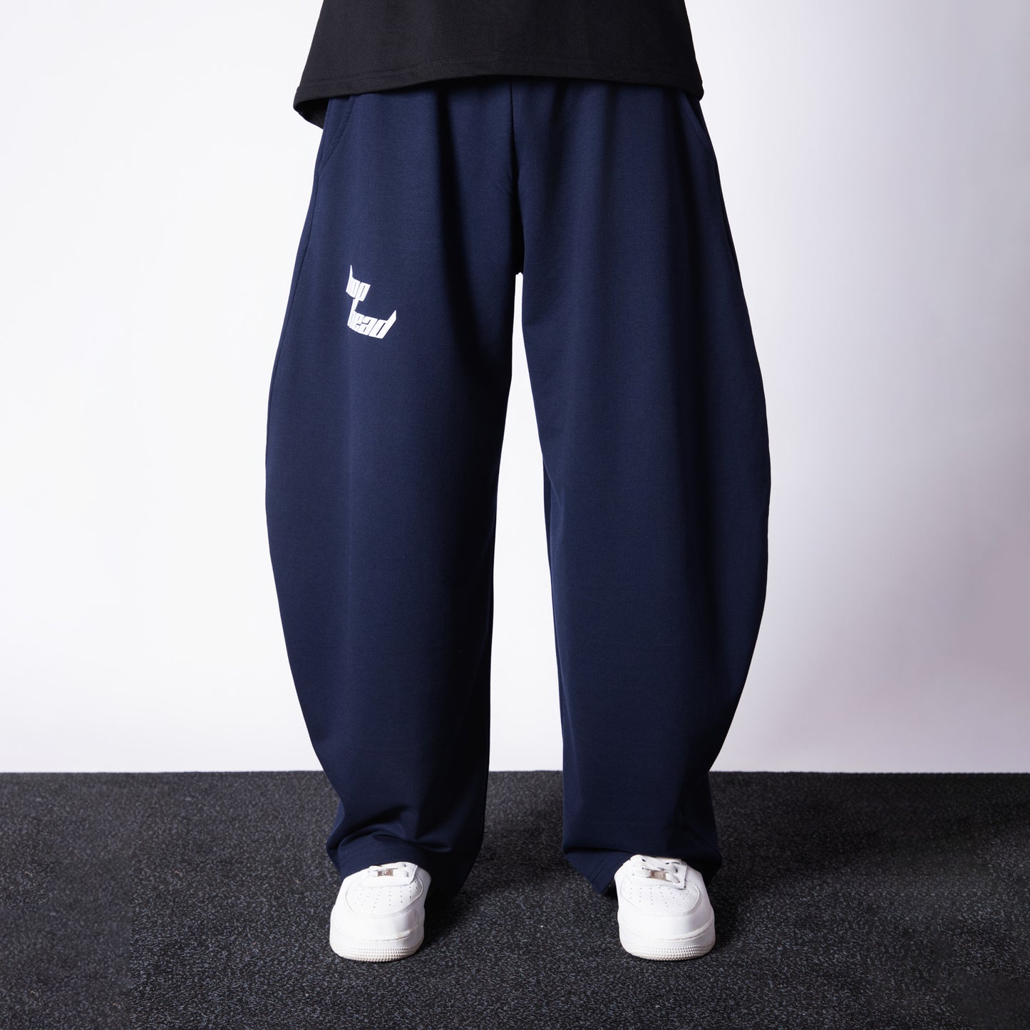 BLUE EXTREME BAGGY BASIC SWEATPANTS