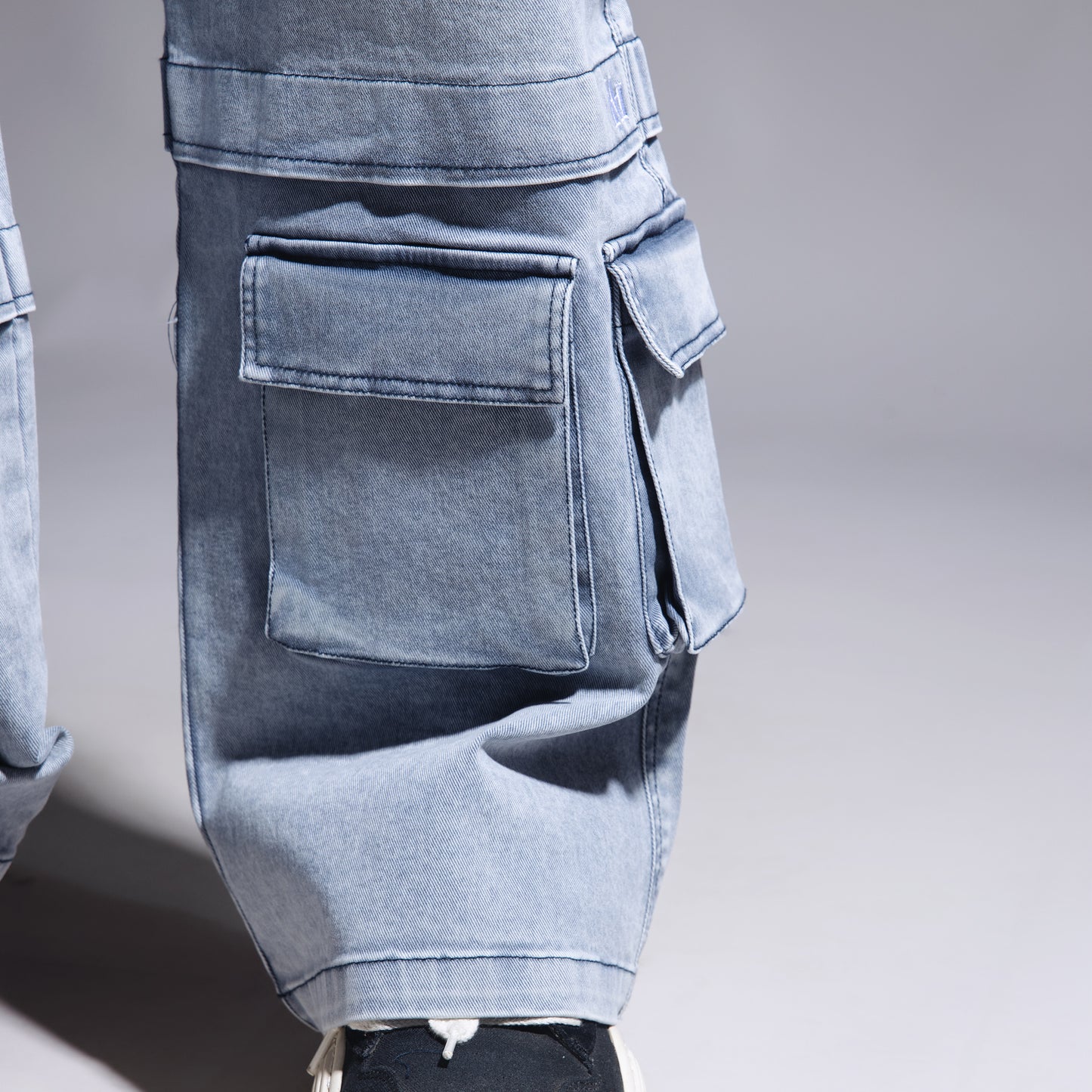 BLUE MATRIX DENIM