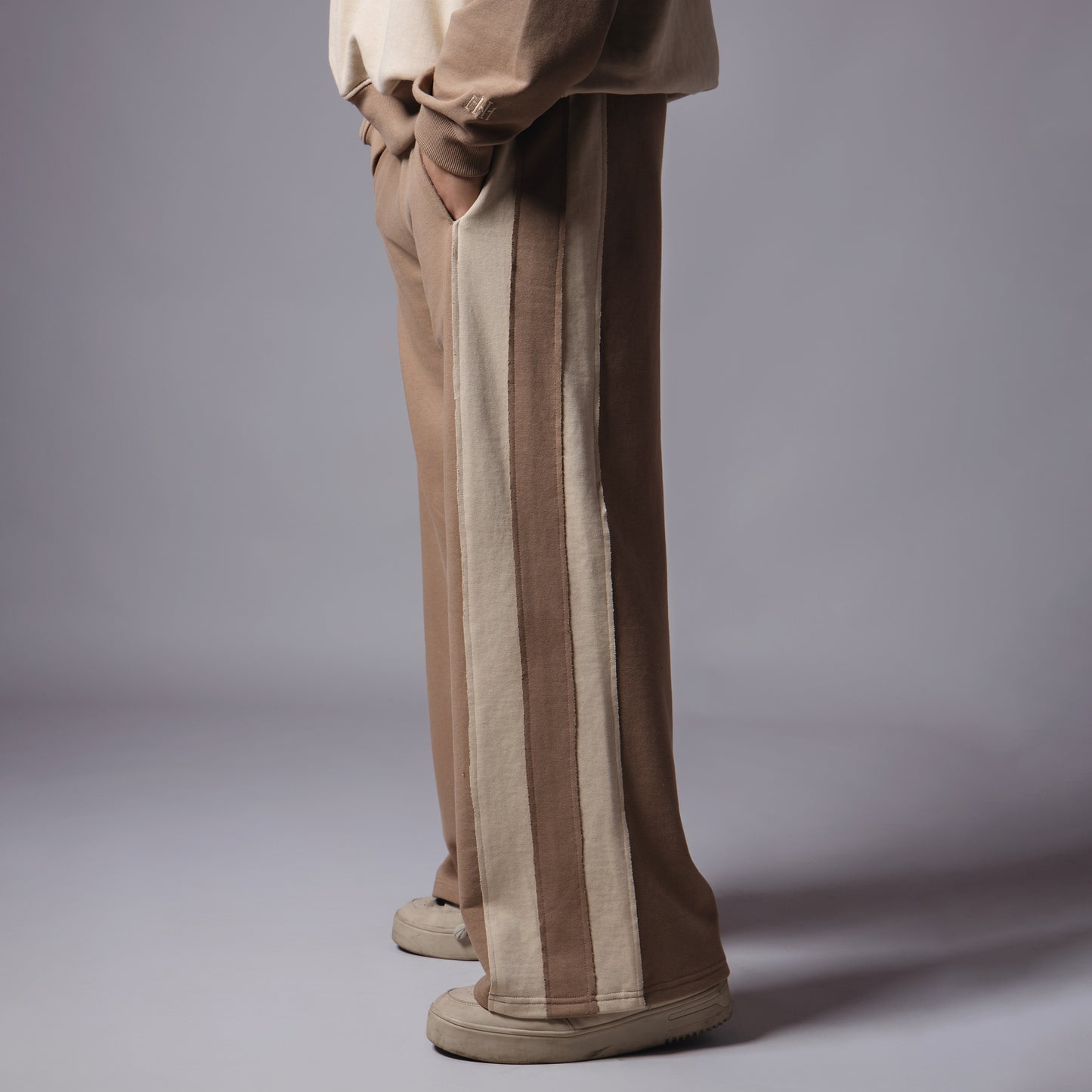 LIGHT BROWN & BEIGE RAW EDGE SWEATPANTS