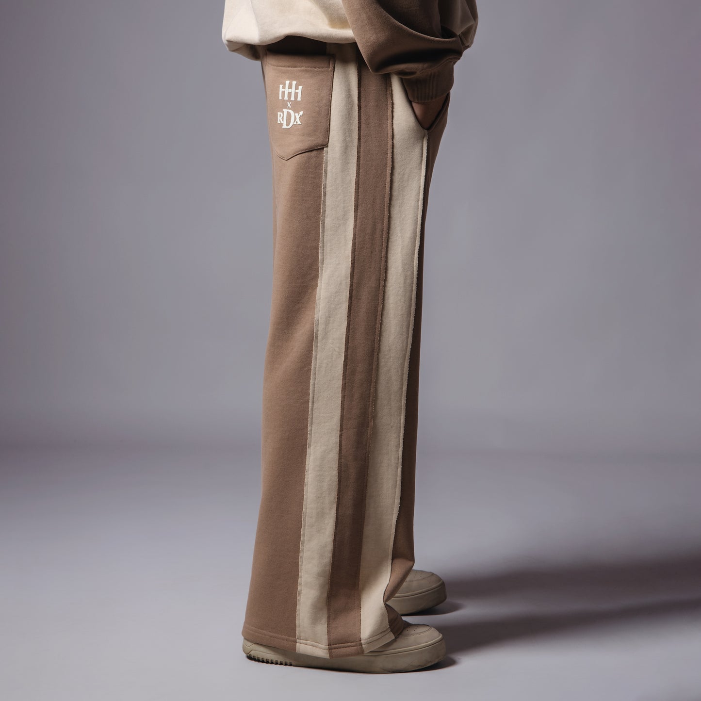 LIGHT BROWN & BEIGE RAW EDGE SWEATPANTS