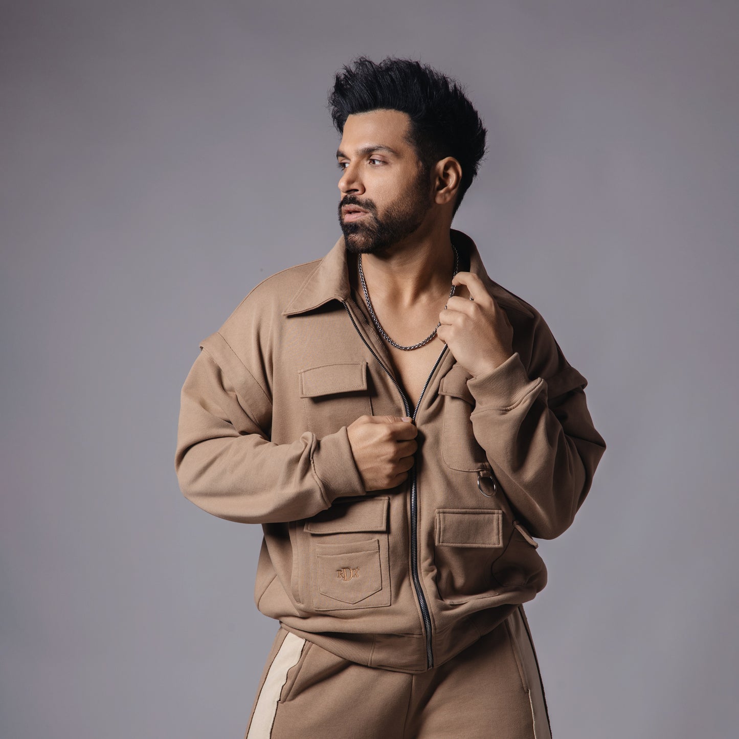 LIGHT BROWN DETACHABLE SLEEVE JACKET