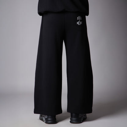 BLACK EXTRA PANEL SWEATPANTS