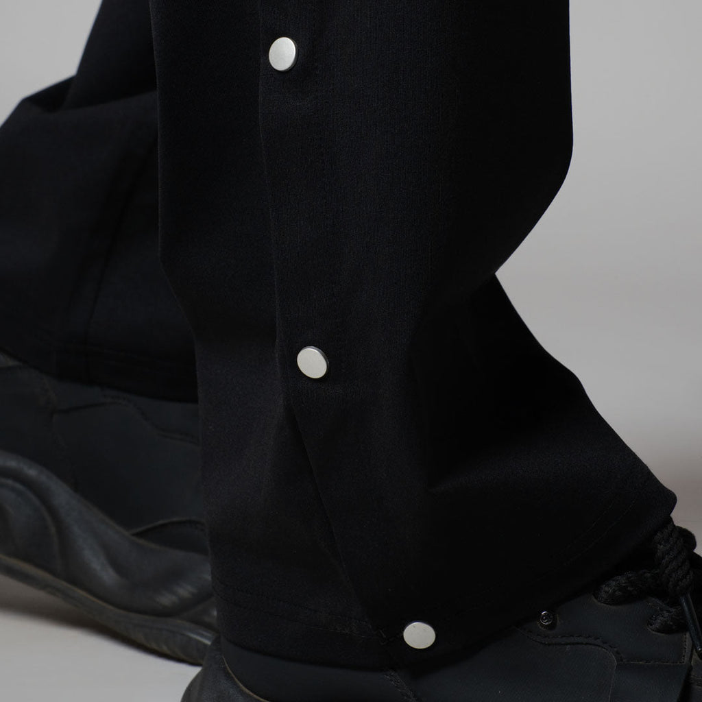 BLACK BUTTON DOWN CARGO SWEATPANTS - Hophead