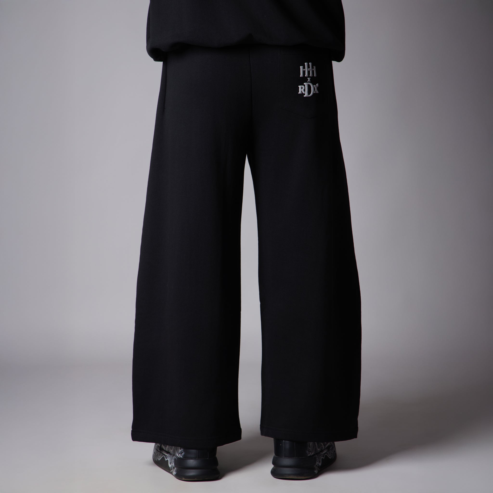 BLACK EXTRA PANEL SWEATPANTS - Hophead