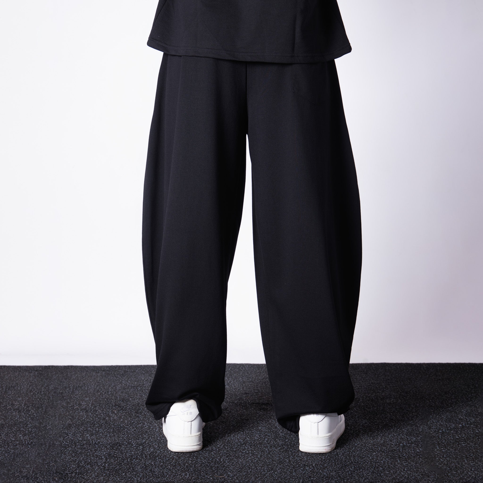 BLACK EXTREME BAGGY BASIC SWEATPANTS - Hophead