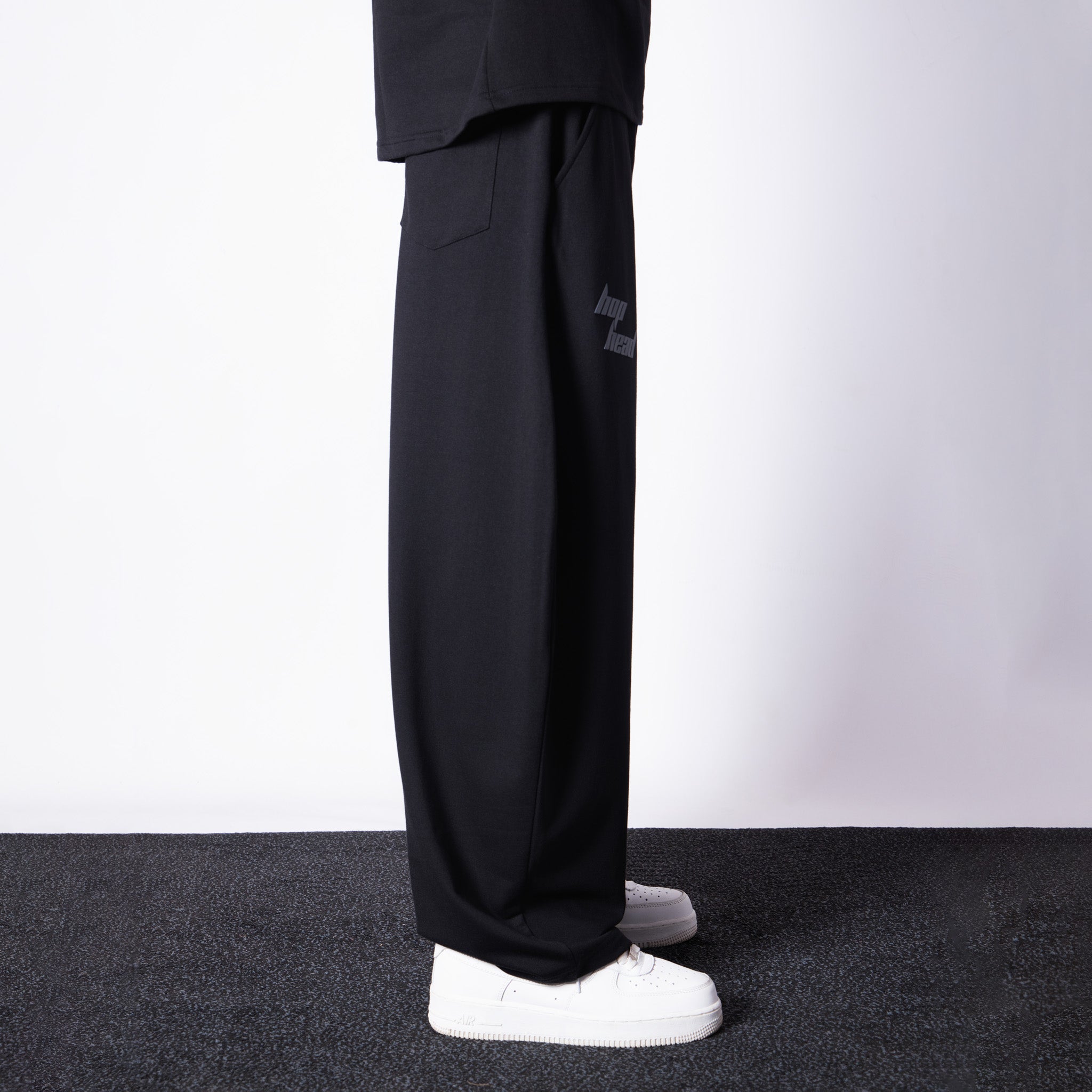 BLACK EXTREME BAGGY BASIC SWEATPANTS - Hophead