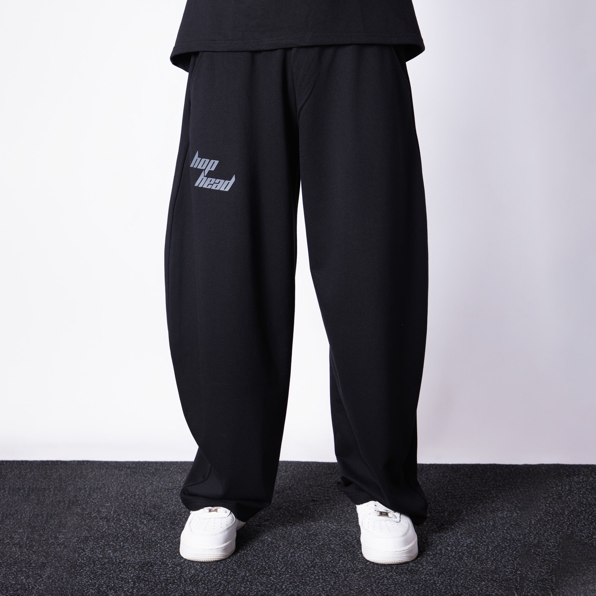 BLACK EXTREME BAGGY BASIC SWEATPANTS – Hophead