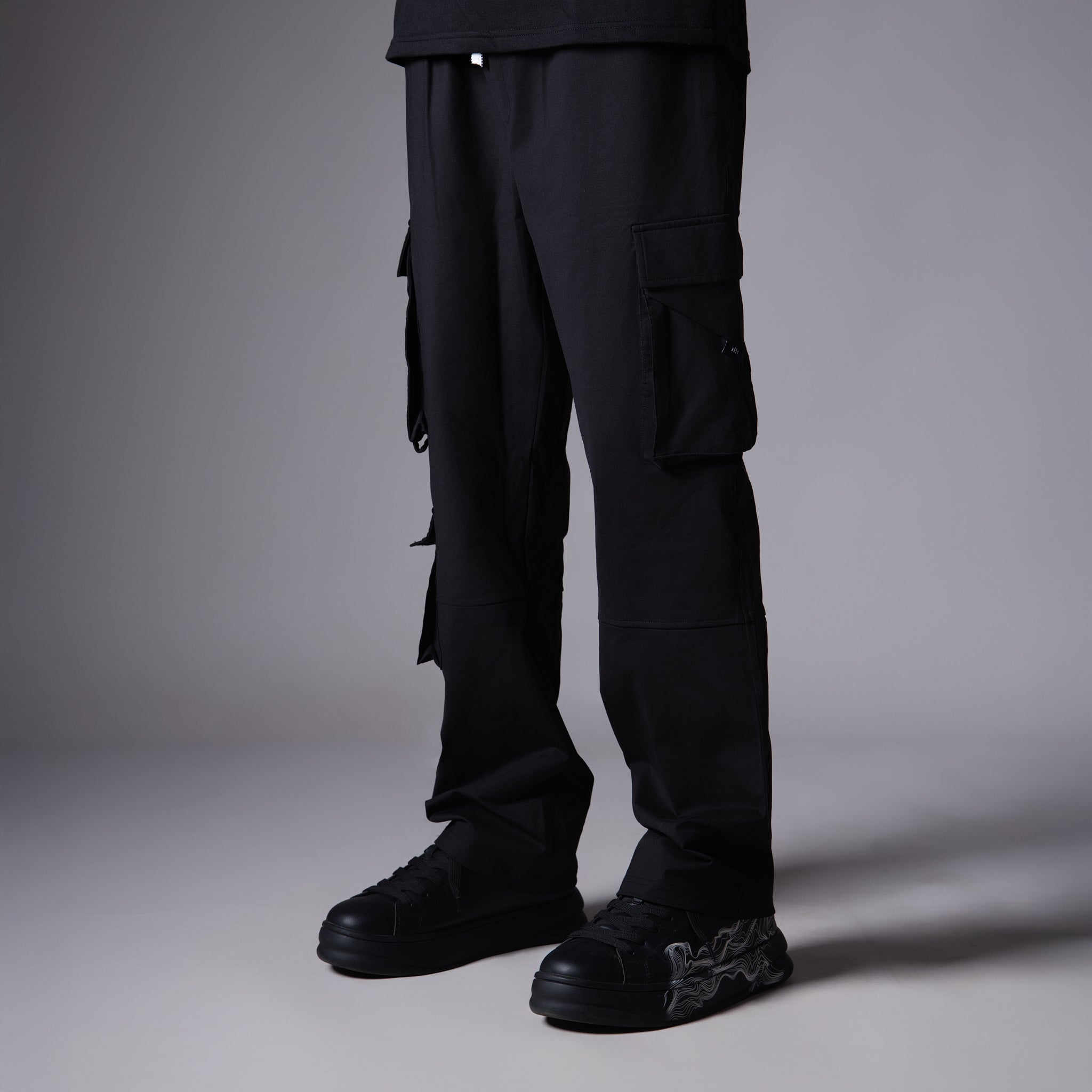 BLACK MULTI POCKET CARGO SWEAPANTS - Hophead