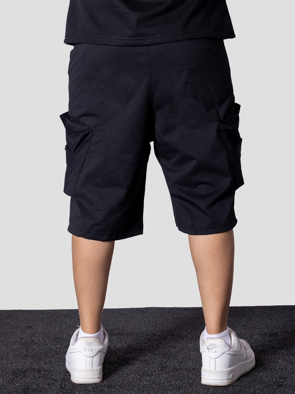 BLACK MULTI POCKET OVERSIZED SHORTS - Hophead