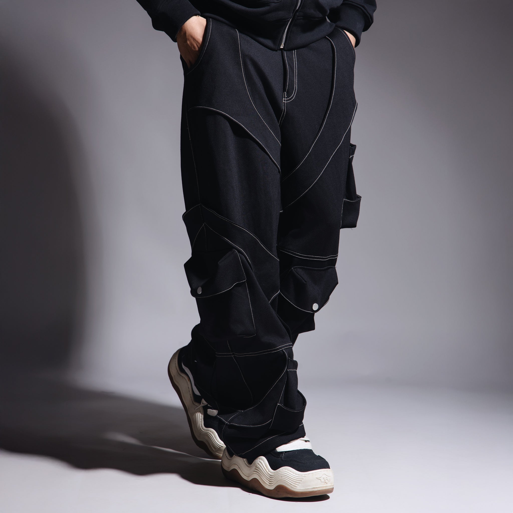 BLACK PATCHWORK CARGO - Hophead