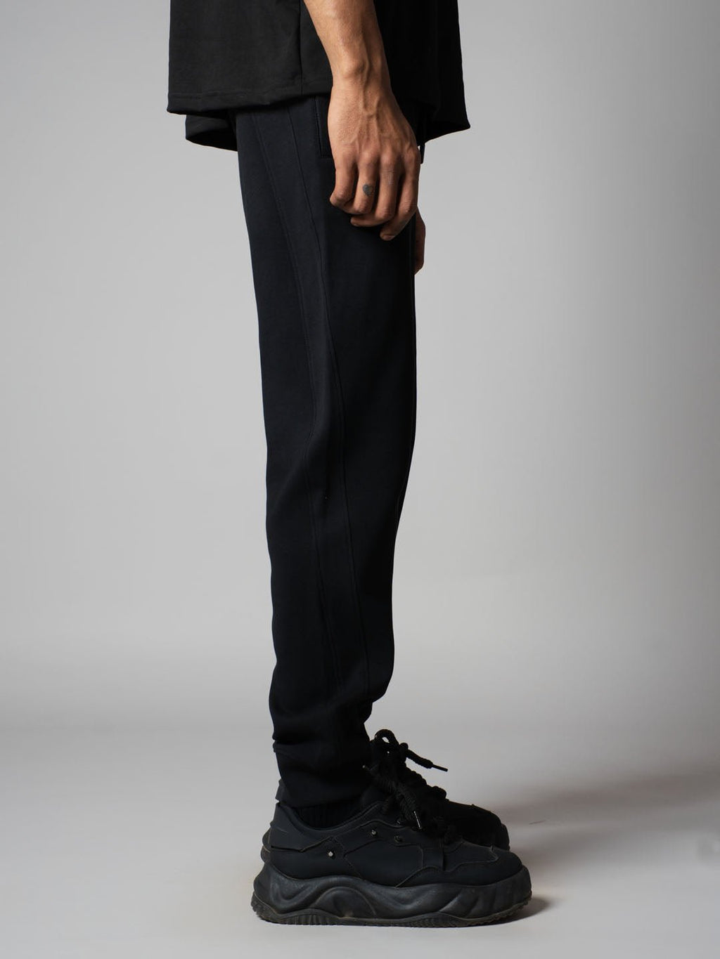 BLACK SIDE PATCH SWEATPANTS - Hophead