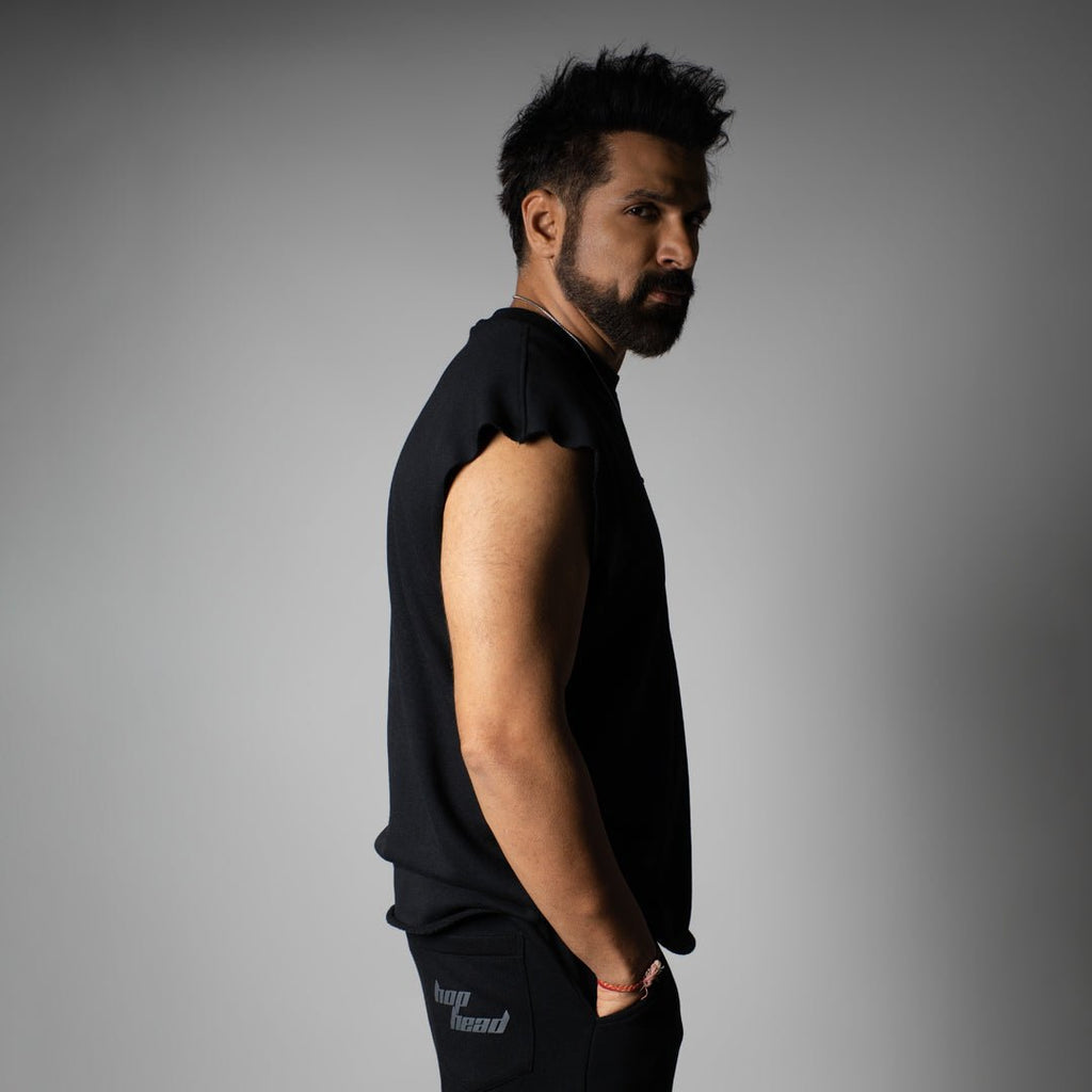 BLACK SLEEVELESS RAW EDGE TSHIRT - Hophead