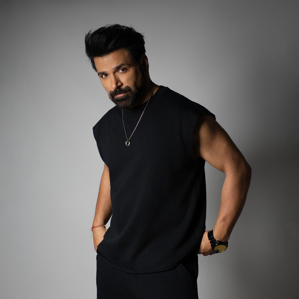 BLACK SLEEVELESS RAW EDGE TSHIRT - Hophead