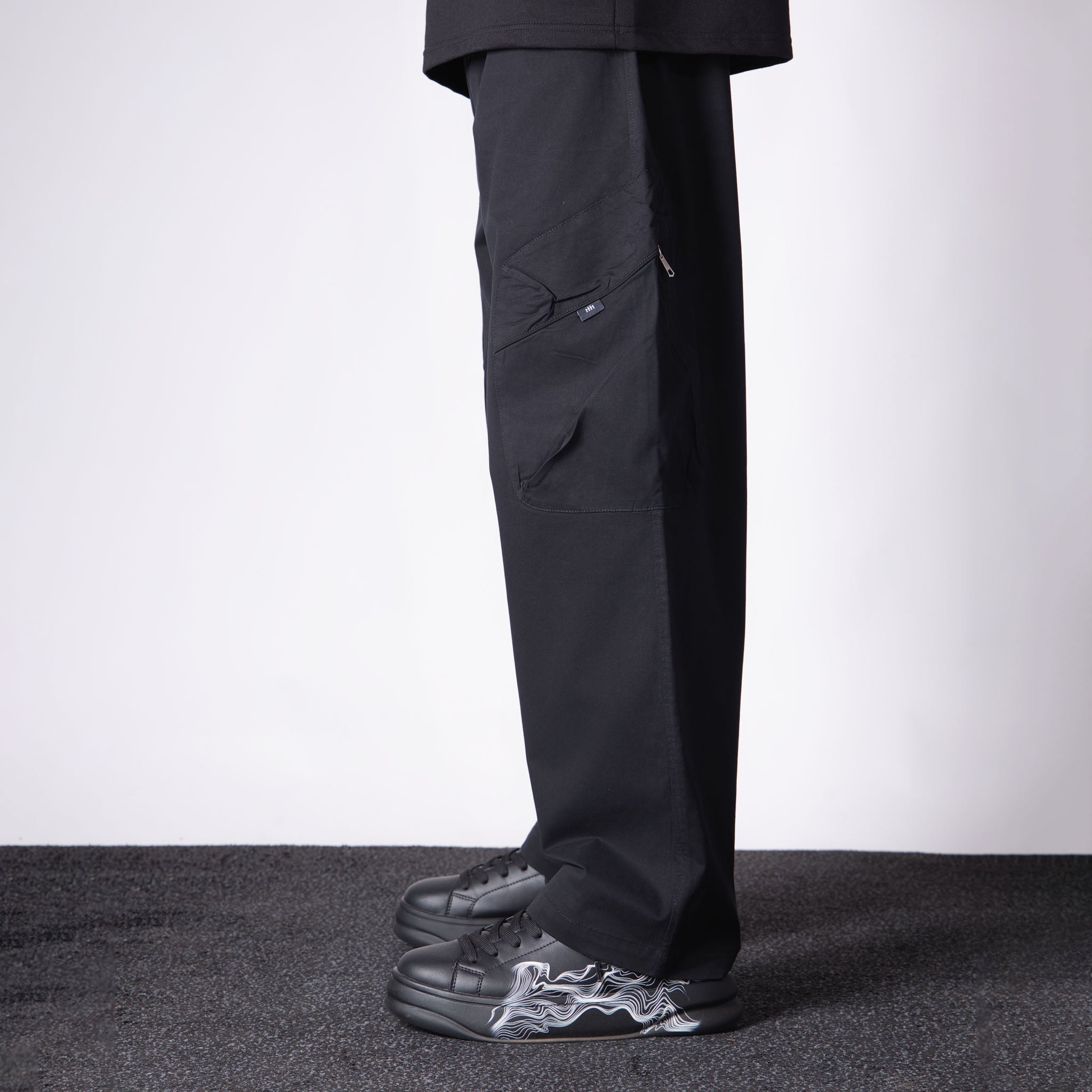 BLACK UTILITY POCKETS COTTON CARGO - Hophead